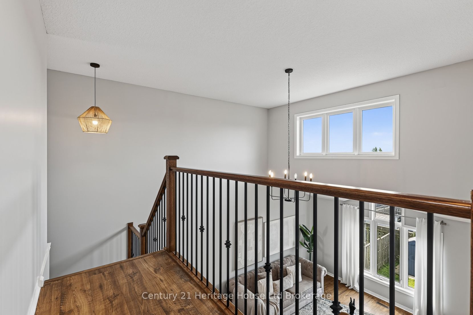 734 Frontenac Crescent Property Photo 21