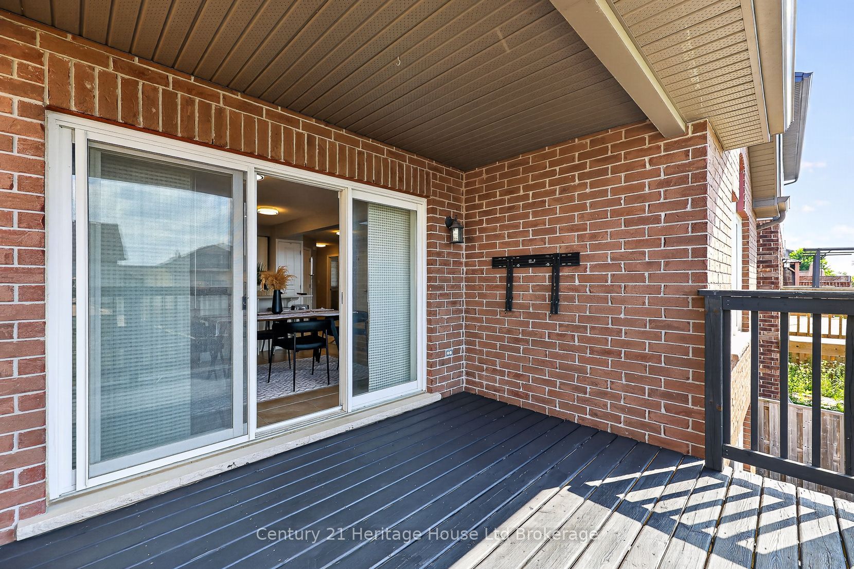 734 Frontenac Crescent Property Photo 34