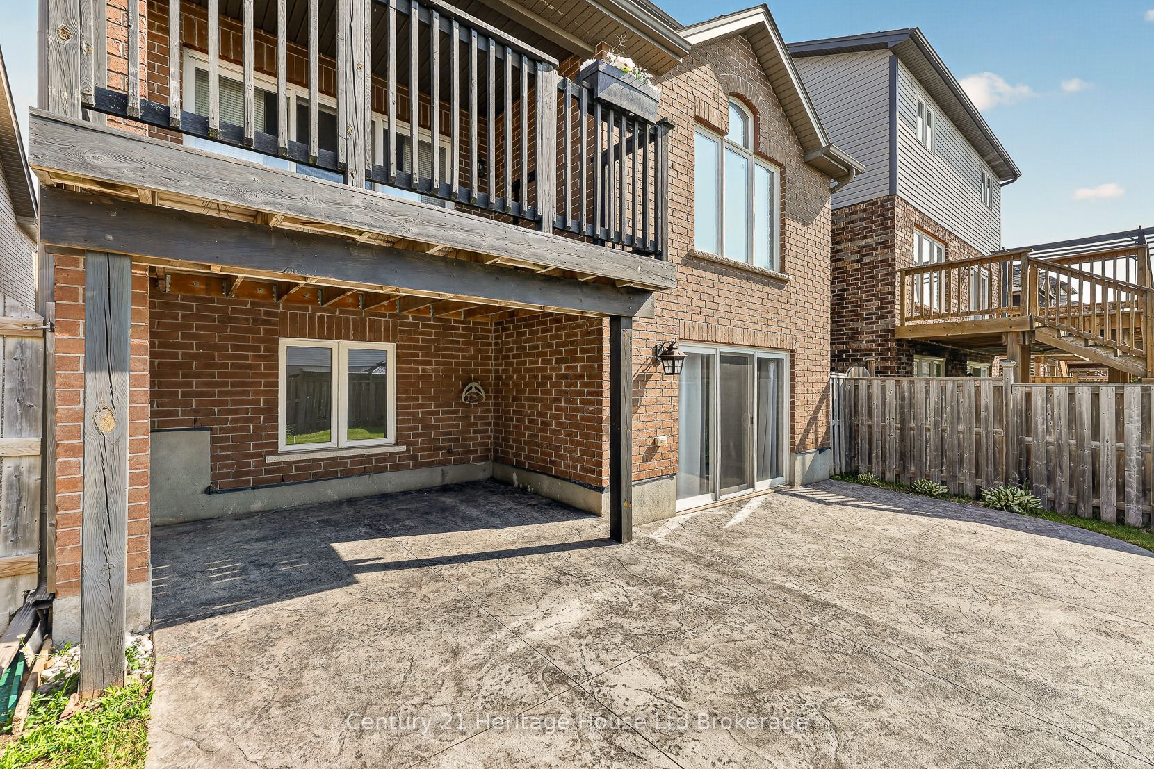 734 Frontenac Crescent Property Photo 35