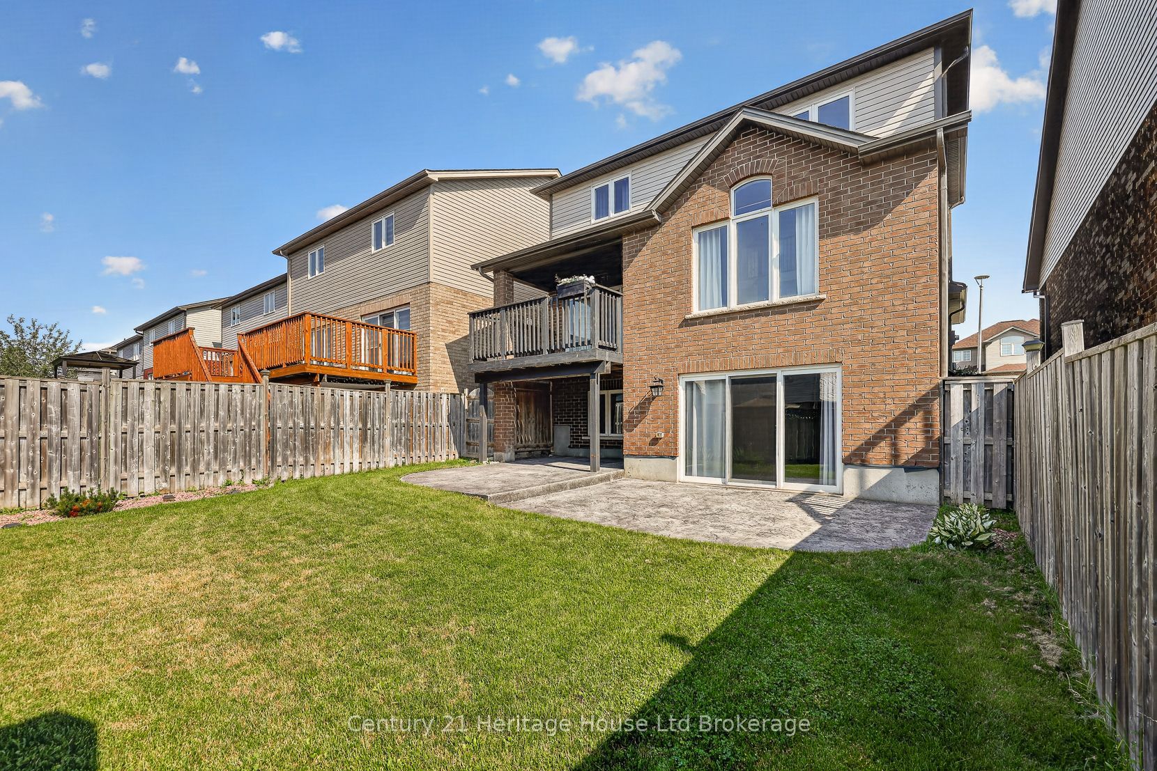 734 Frontenac Crescent Property Photo 38