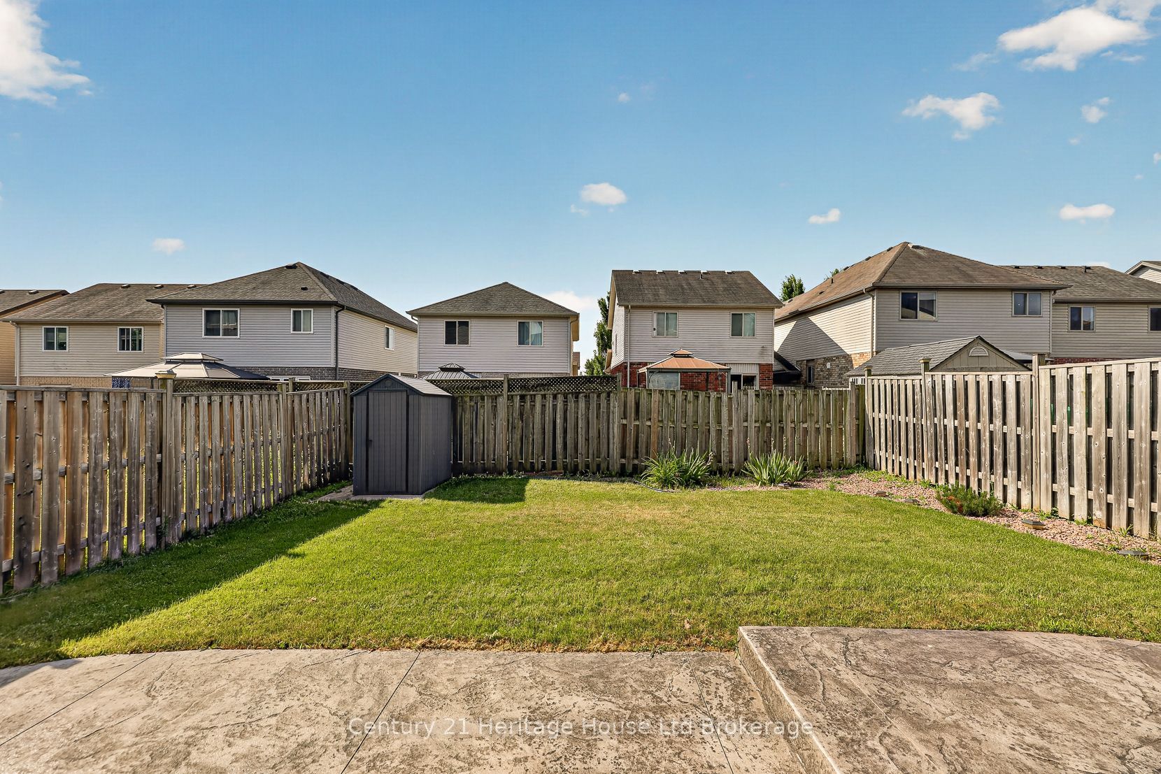 734 Frontenac Crescent Property Photo 40