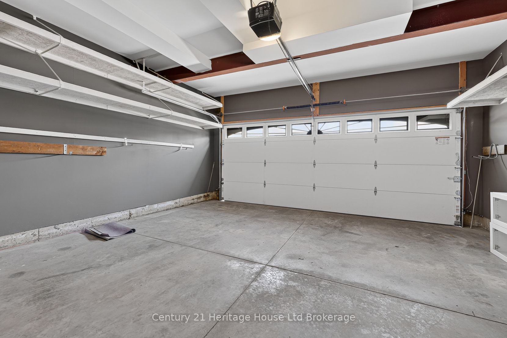 734 Frontenac Crescent Property Photo 46