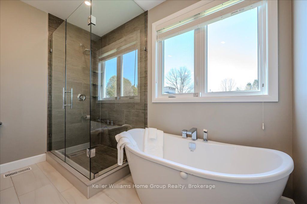 479 St George Street E Property Photo 23