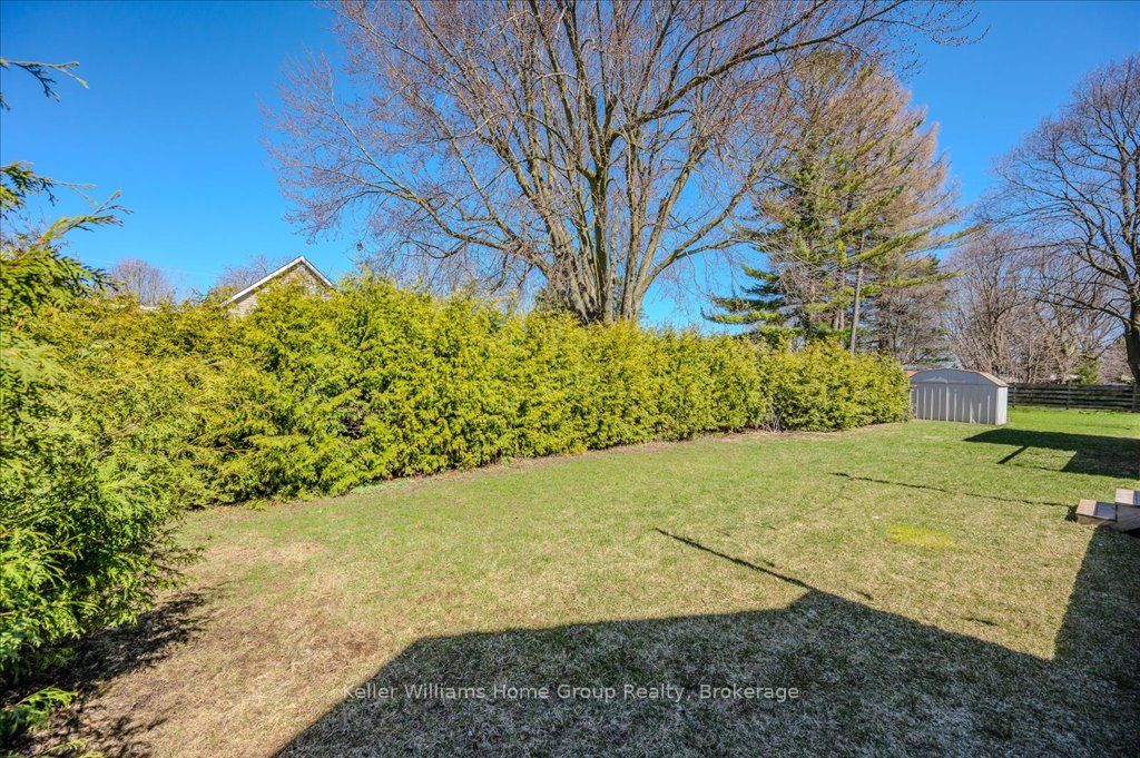 479 St George Street E Property Photo 34