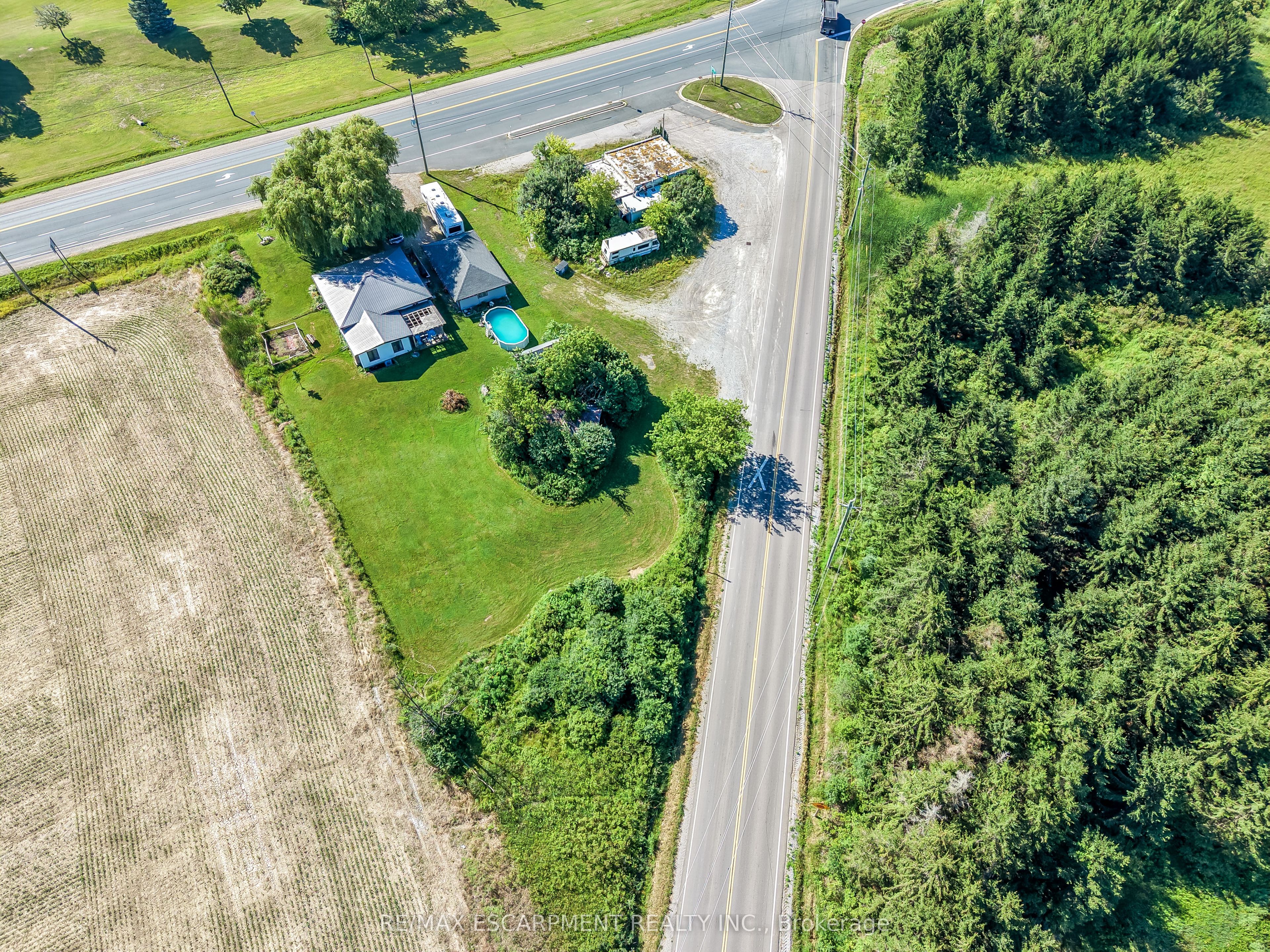 3819 Highway 6 Property Photo 10