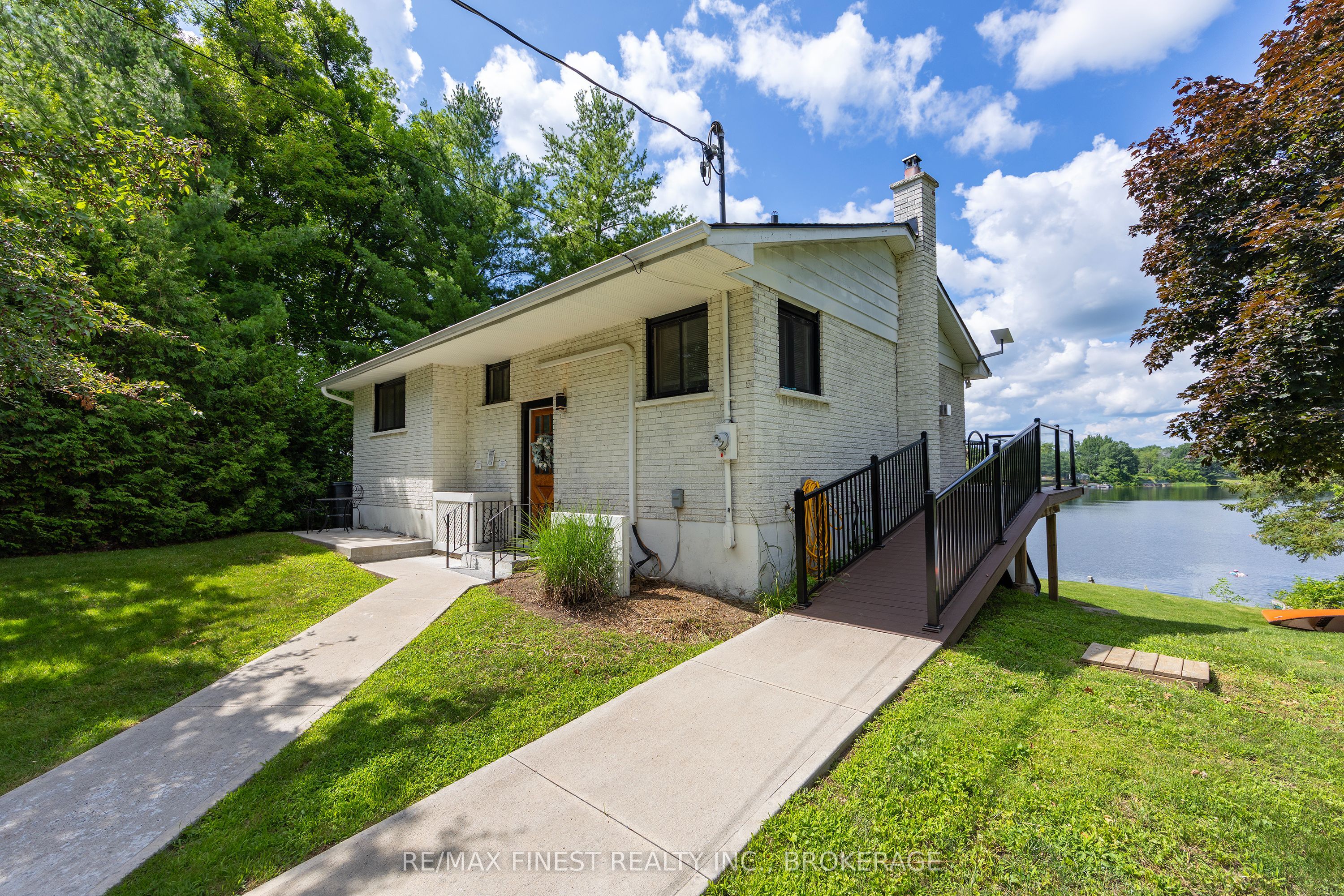 4267 Maple Drive Property Photo 4