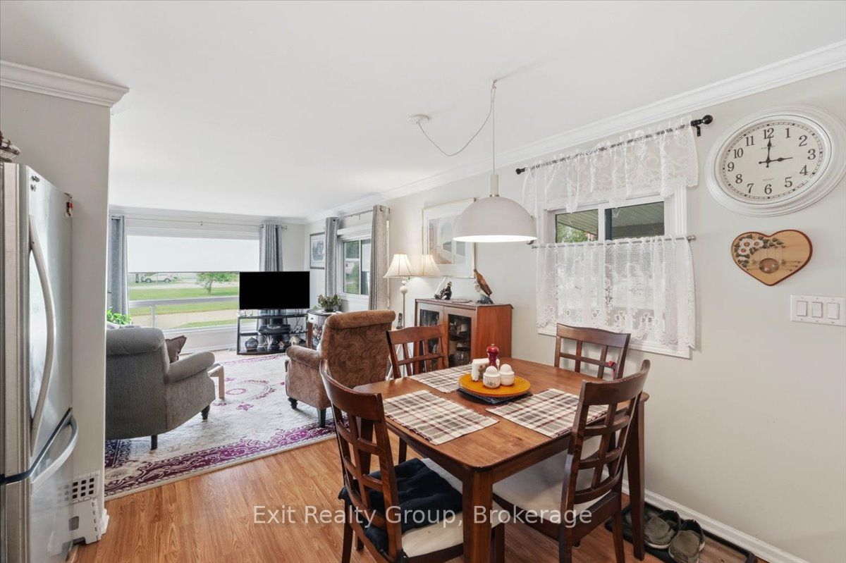 12 Park Lane Property Photo 10
