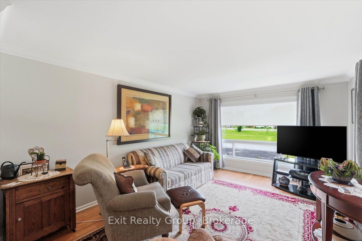 12 Park Lane Property Photo 12