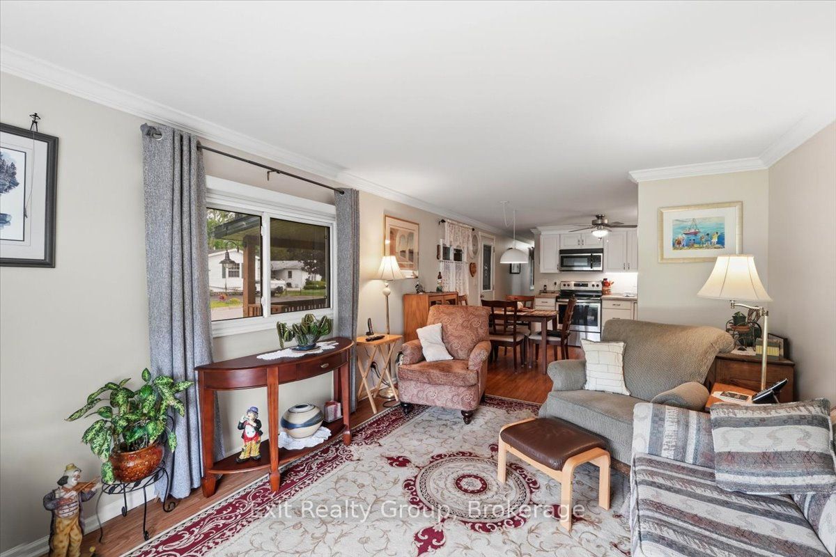 12 Park Lane Property Photo 13