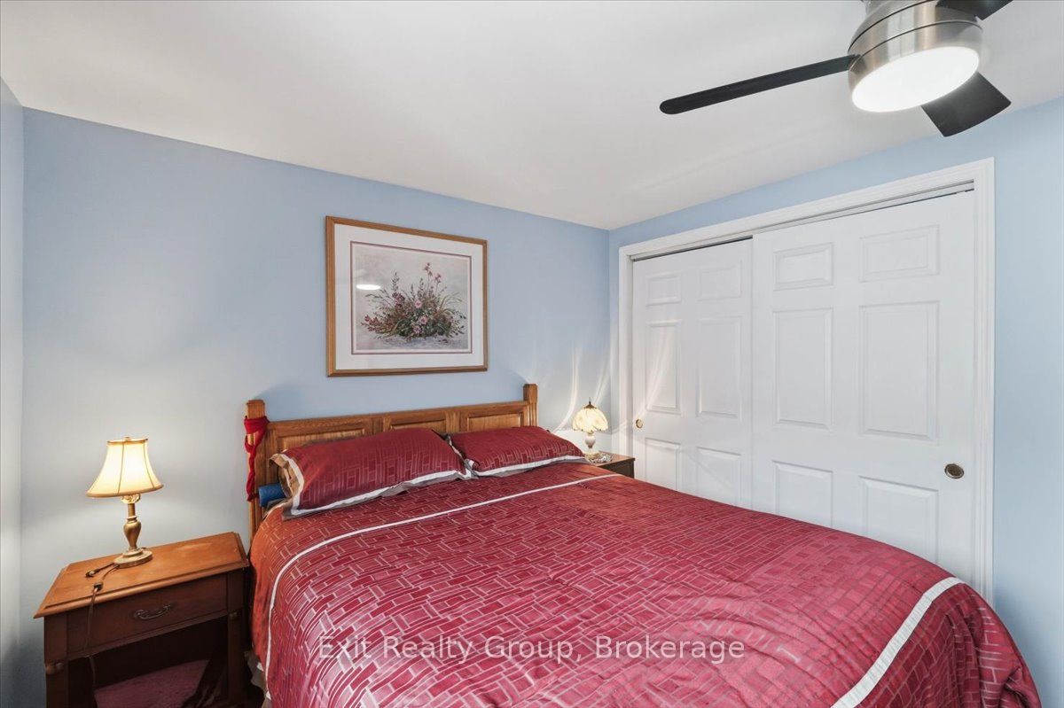 12 Park Lane Property Photo 15