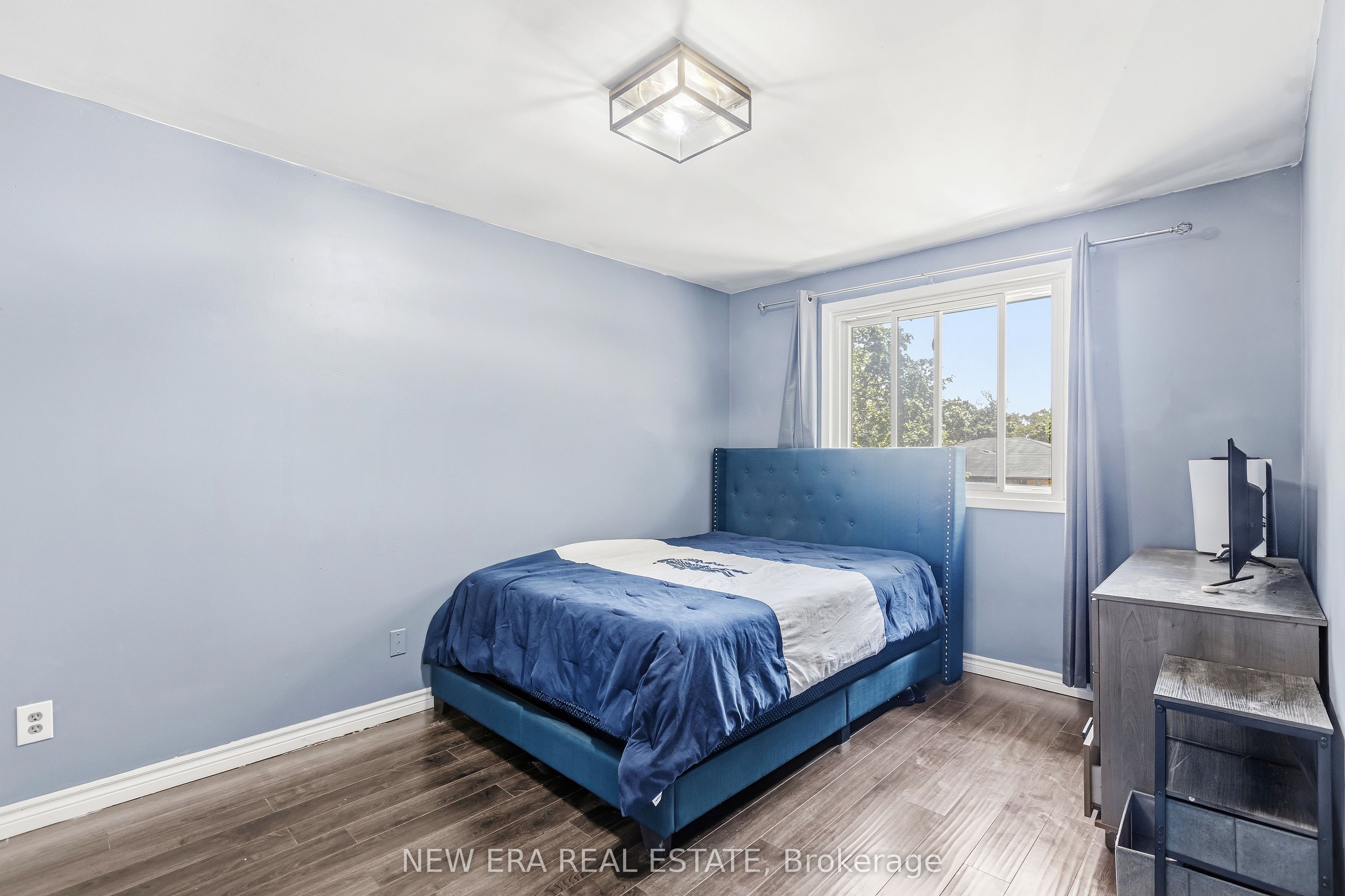 5 Shetland Crescent Property Photo 20