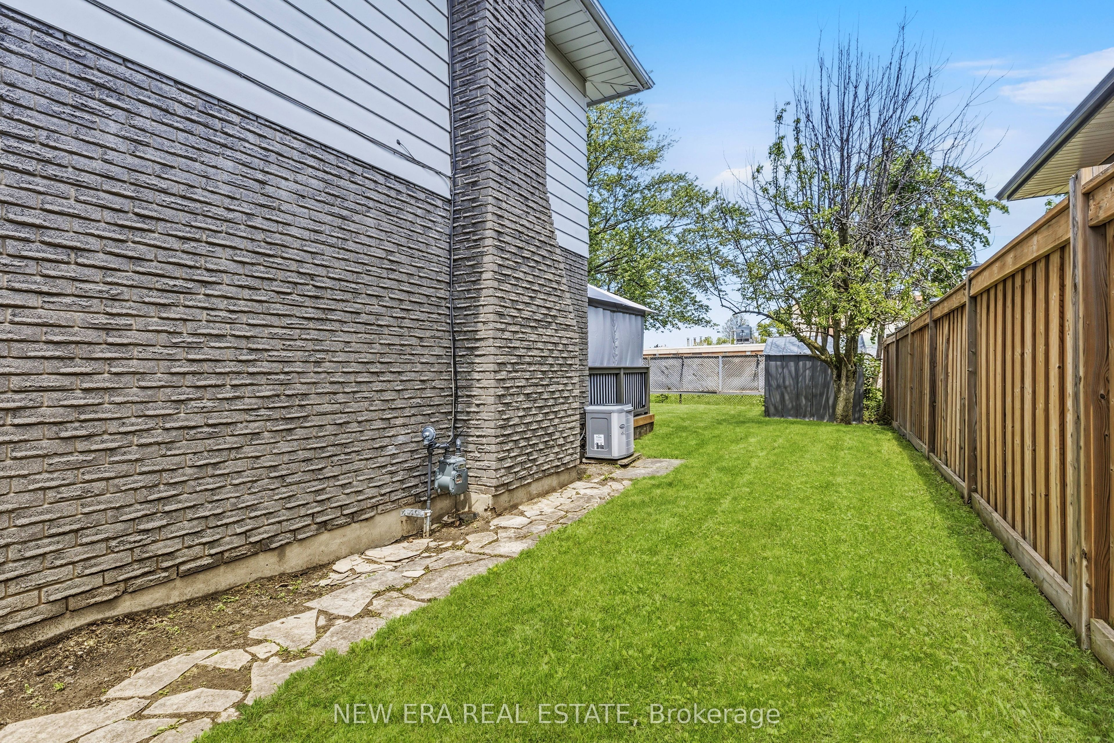 5 Shetland Crescent Property Photo 33