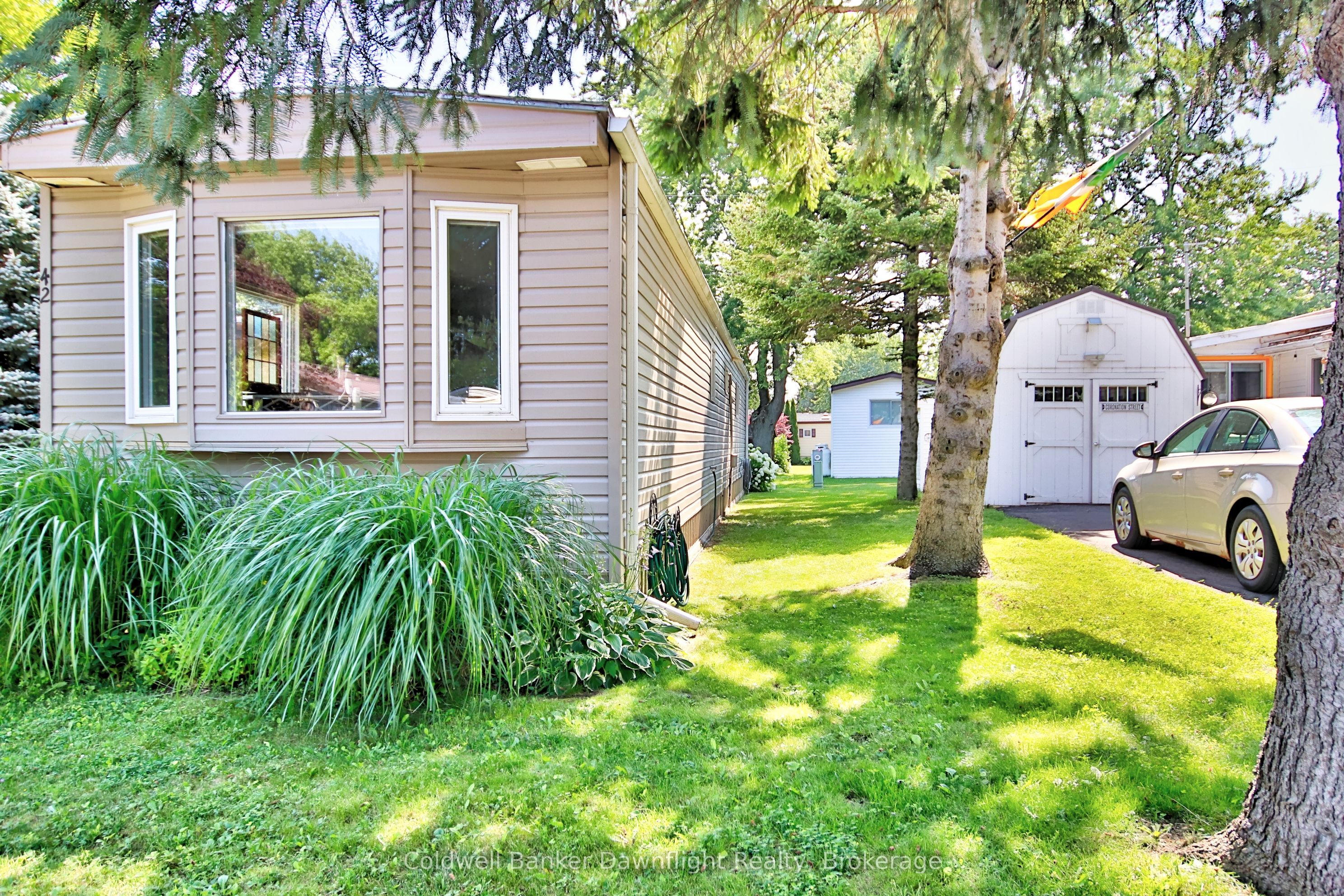42 Cranberry Drive Property Photo 3
