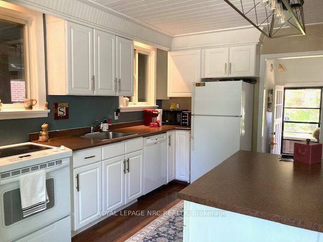 5681 Morse Avenue Property Photo 2
