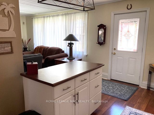 5681 Morse Avenue Property Photo 3