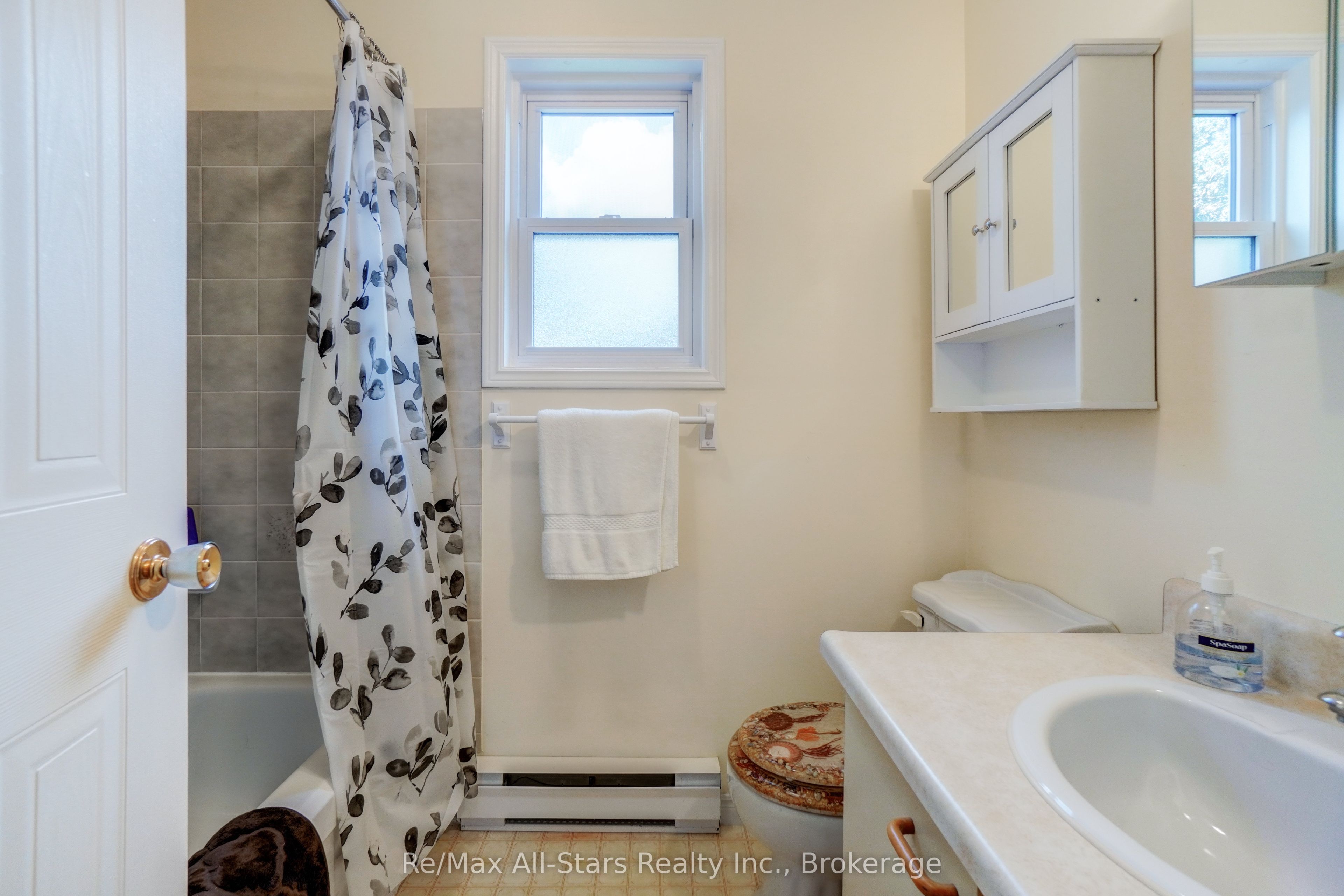 16 Cedartree Lane Property Photo 19