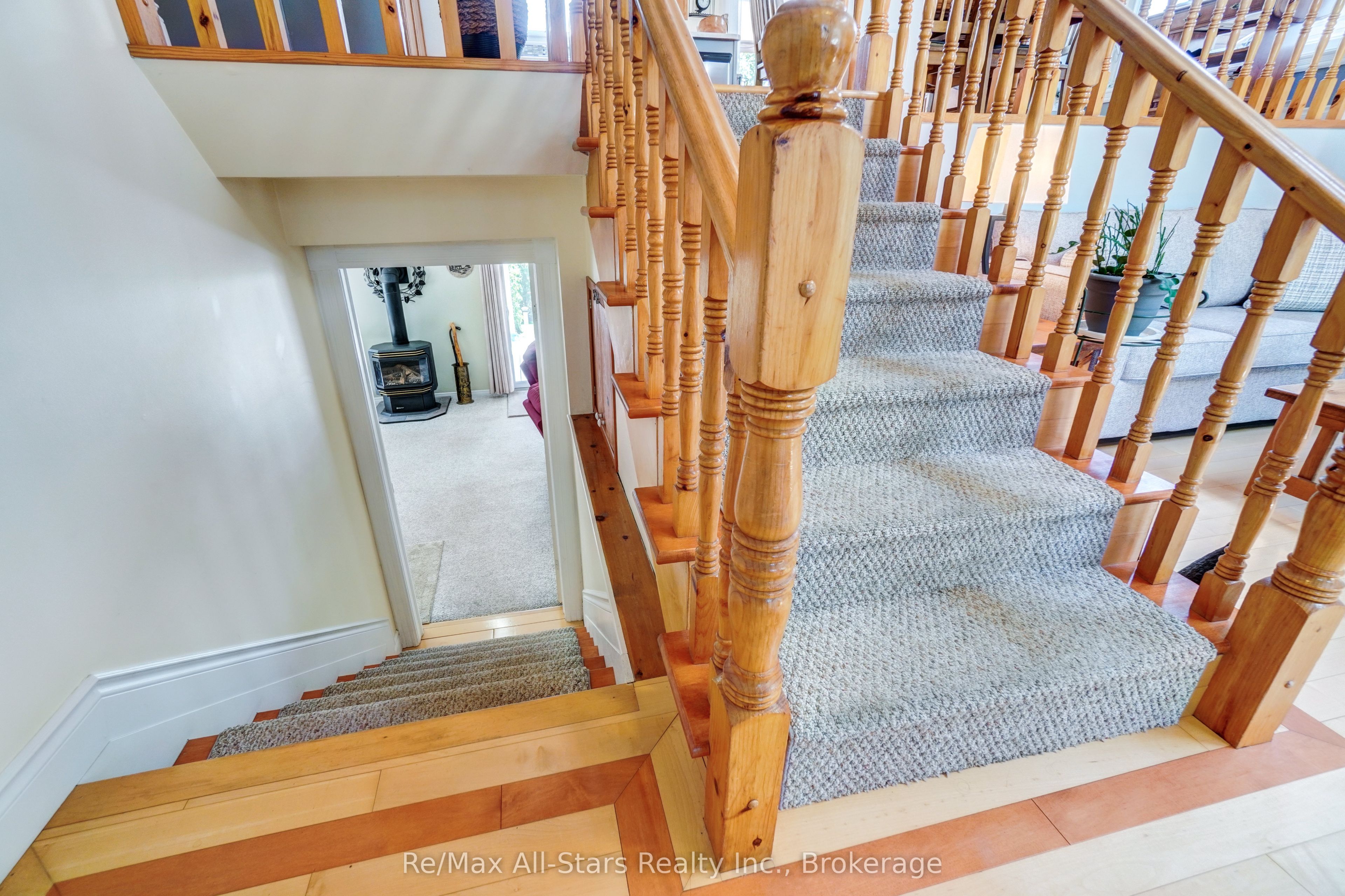 16 Cedartree Lane Property Photo 27