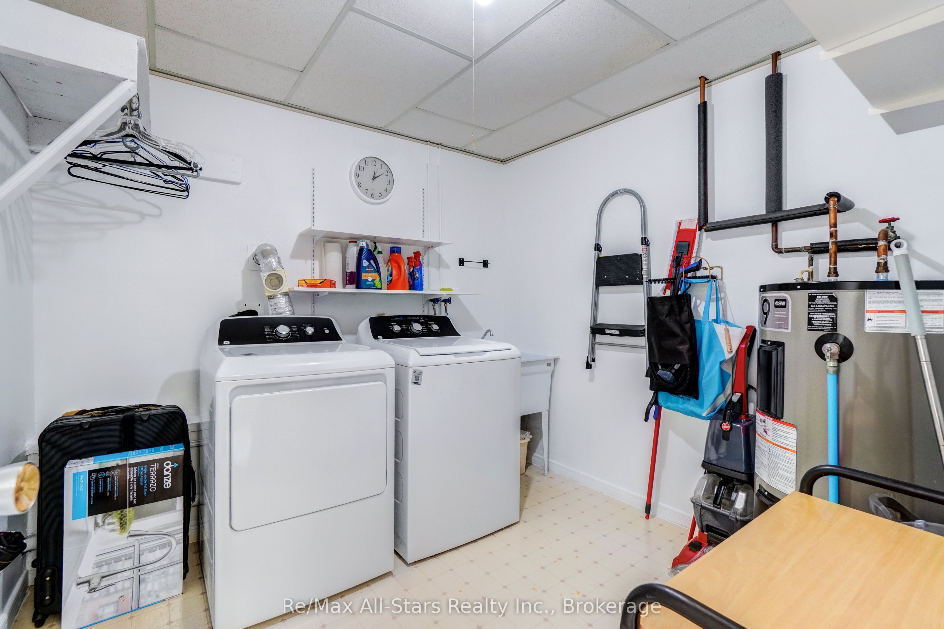 16 Cedartree Lane Property Photo 33