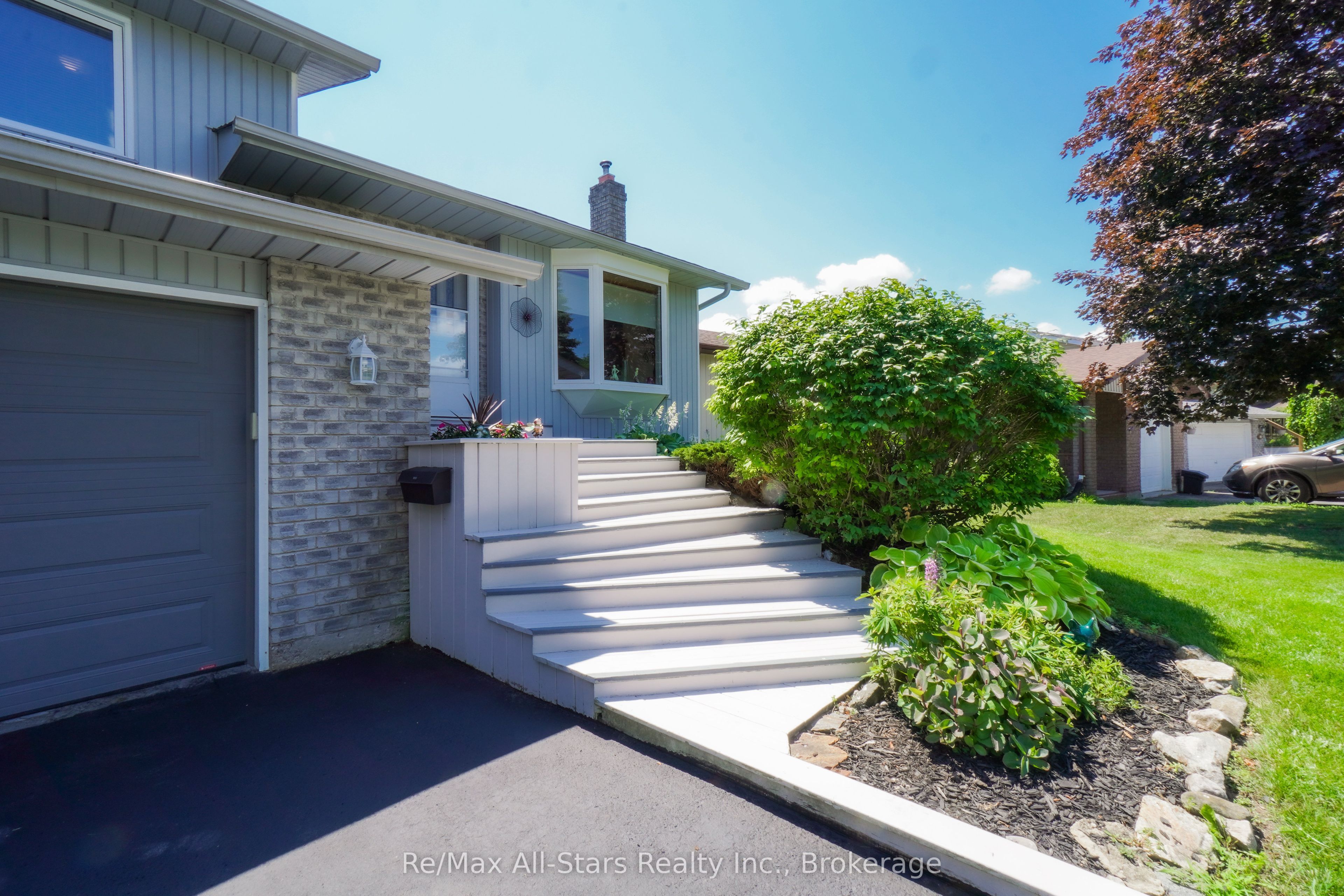 16 Cedartree Lane Property Photo 35