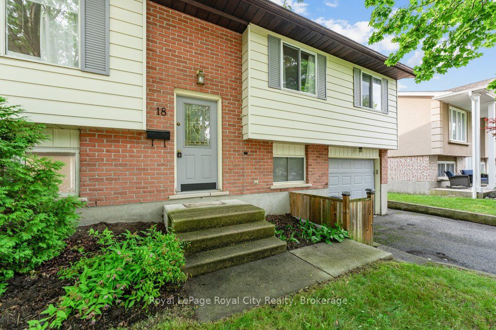18 Springdale Boulevard Property Photo 3