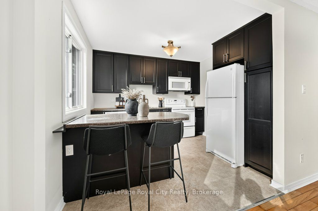 18 Springdale Boulevard Property Photo 13
