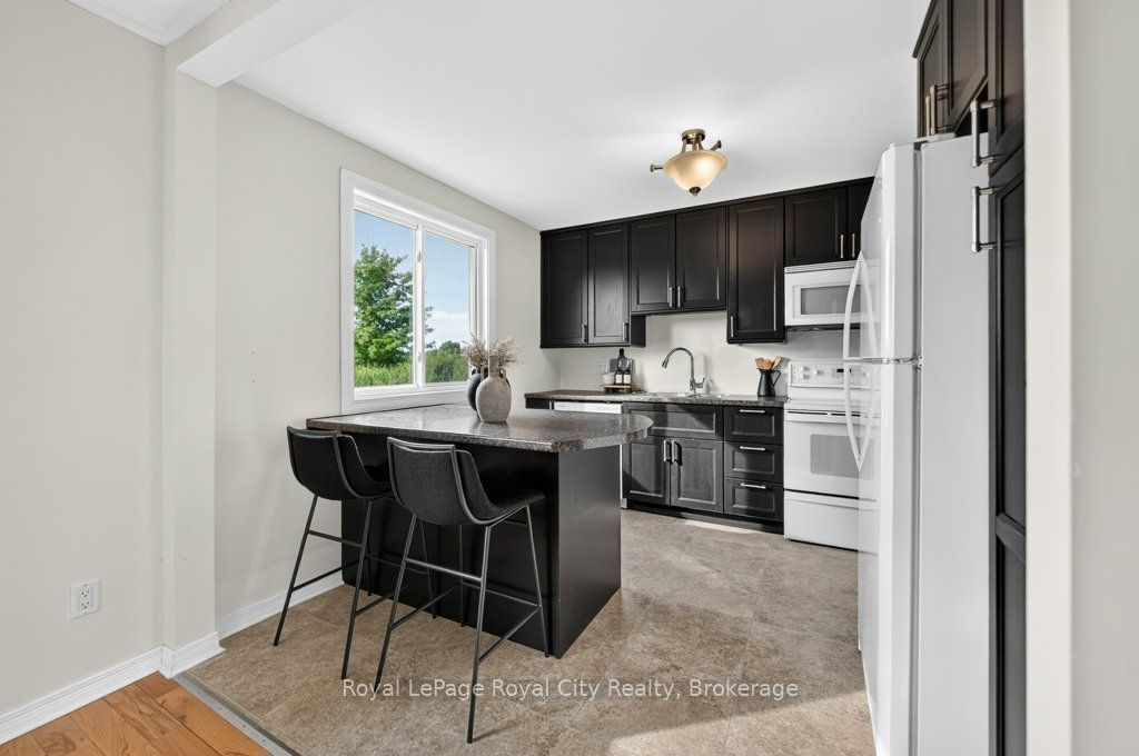 18 Springdale Boulevard Property Photo 14