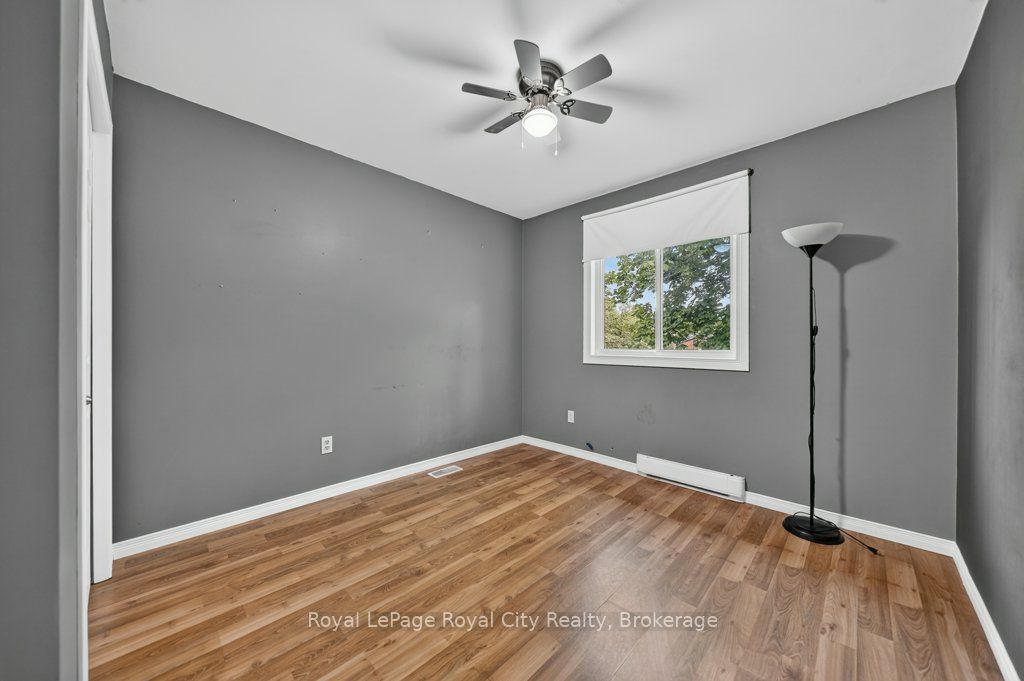18 Springdale Boulevard Property Photo 22