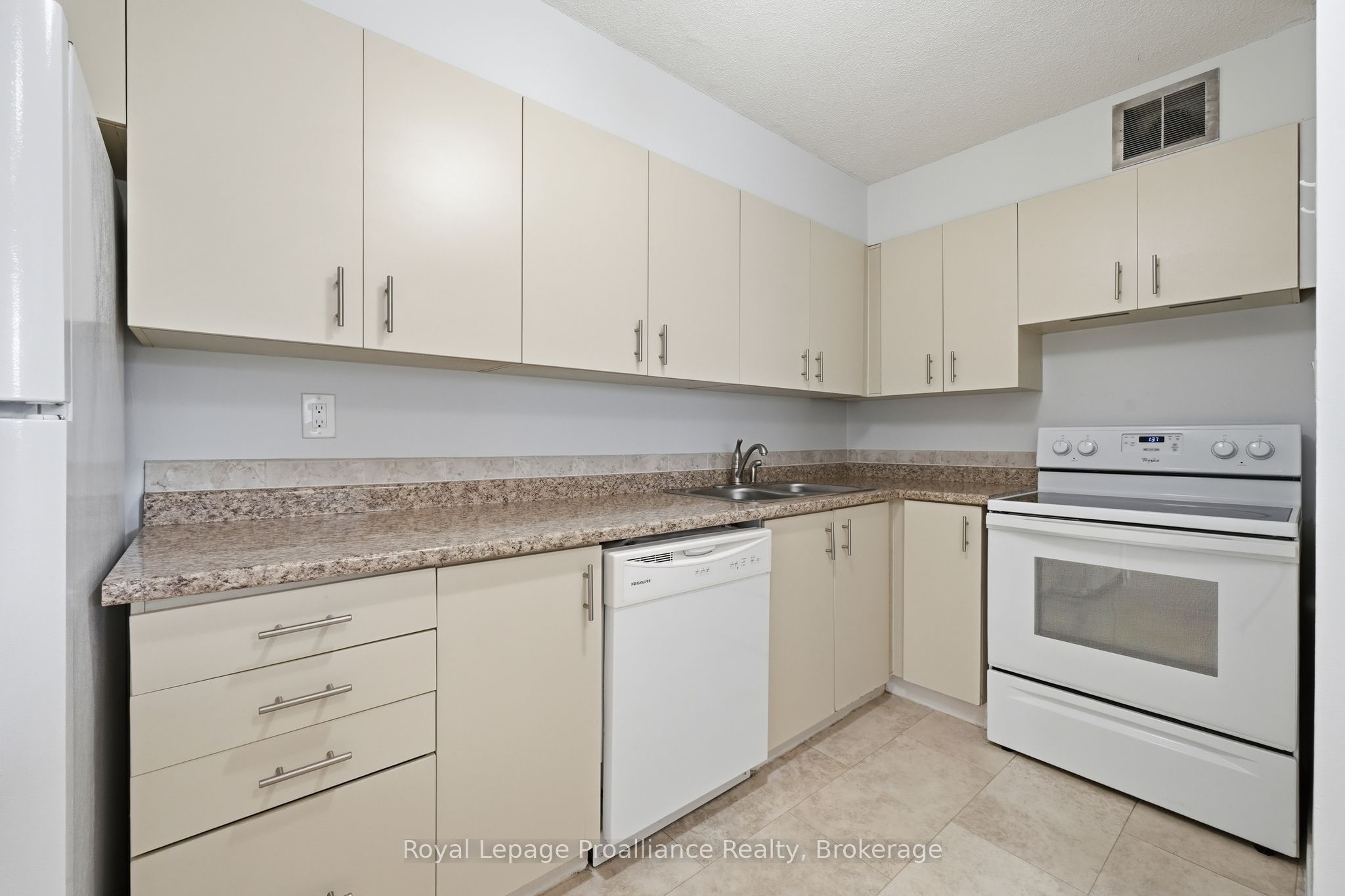 344 Front Street 302 Property Photo 10