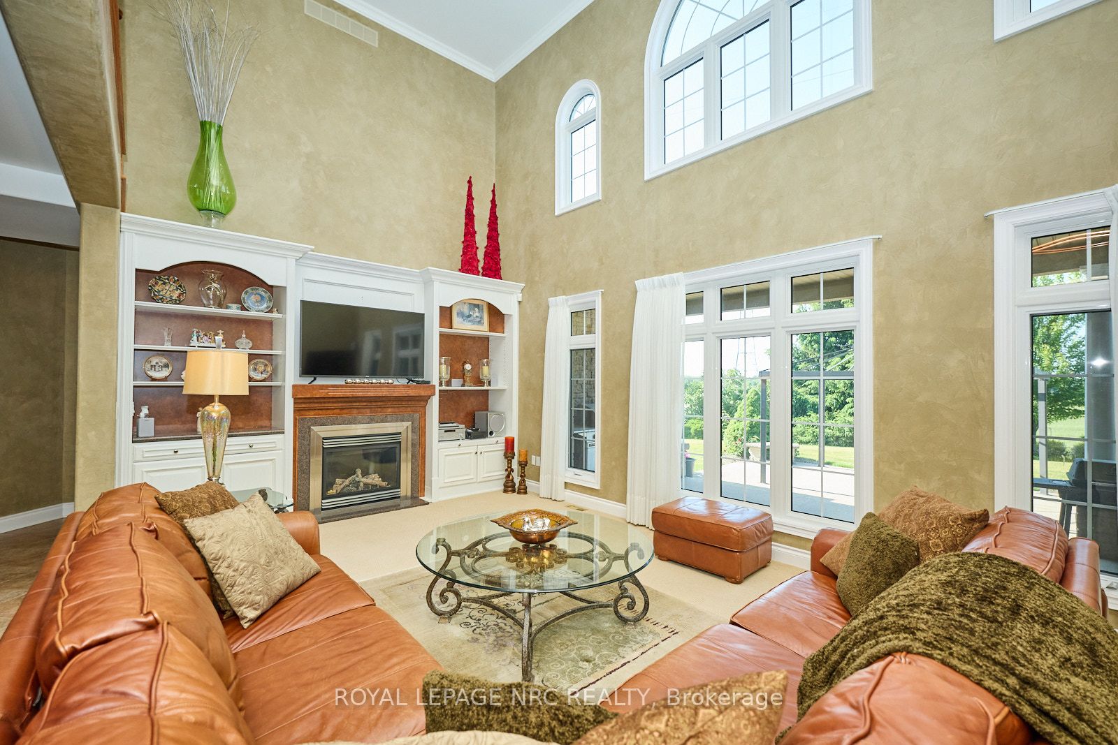 7995 Cathedral Drive Property Photo 8