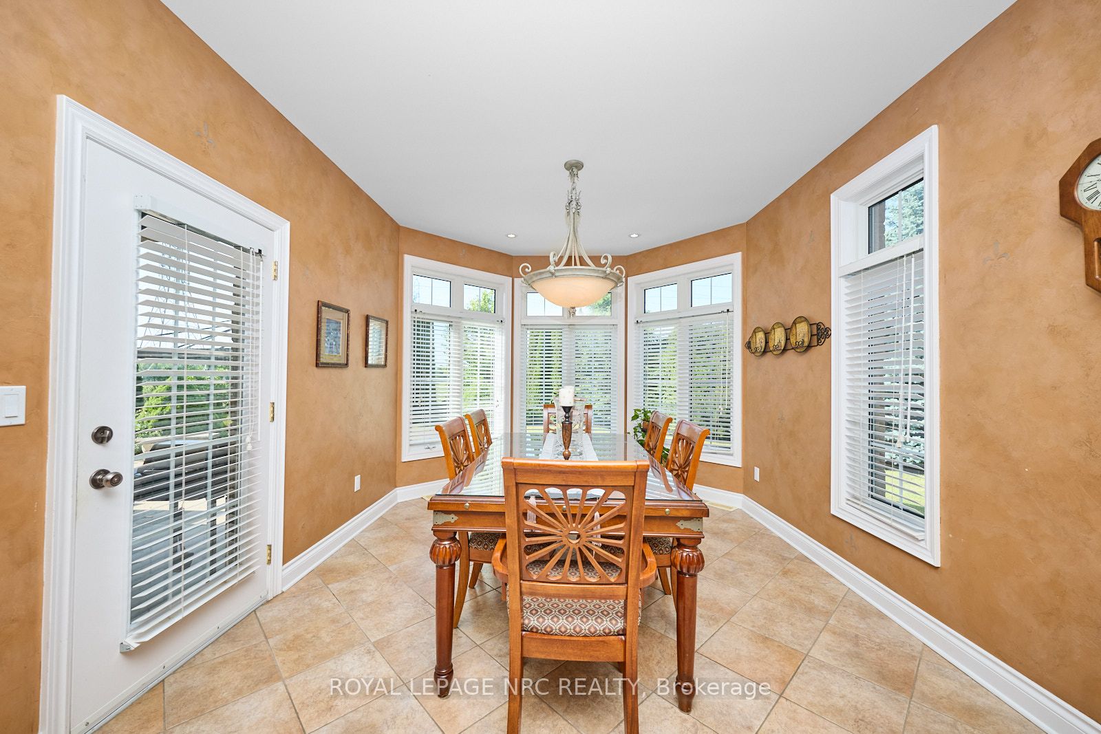 7995 Cathedral Drive Property Photo 16