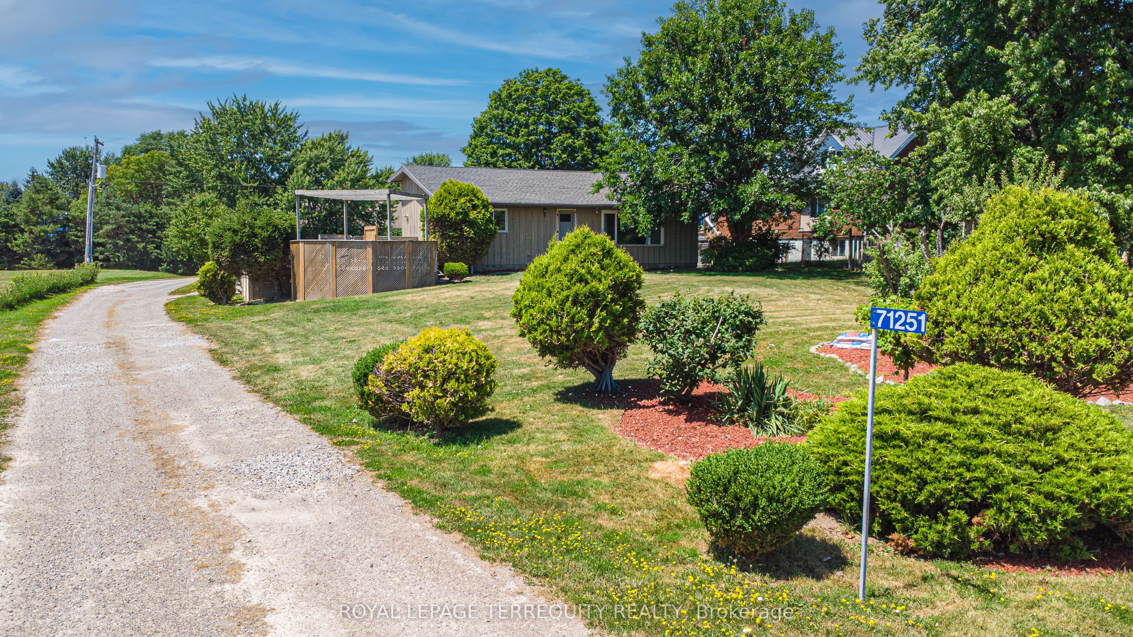 71251 Bluewater Highway Property Photo 2