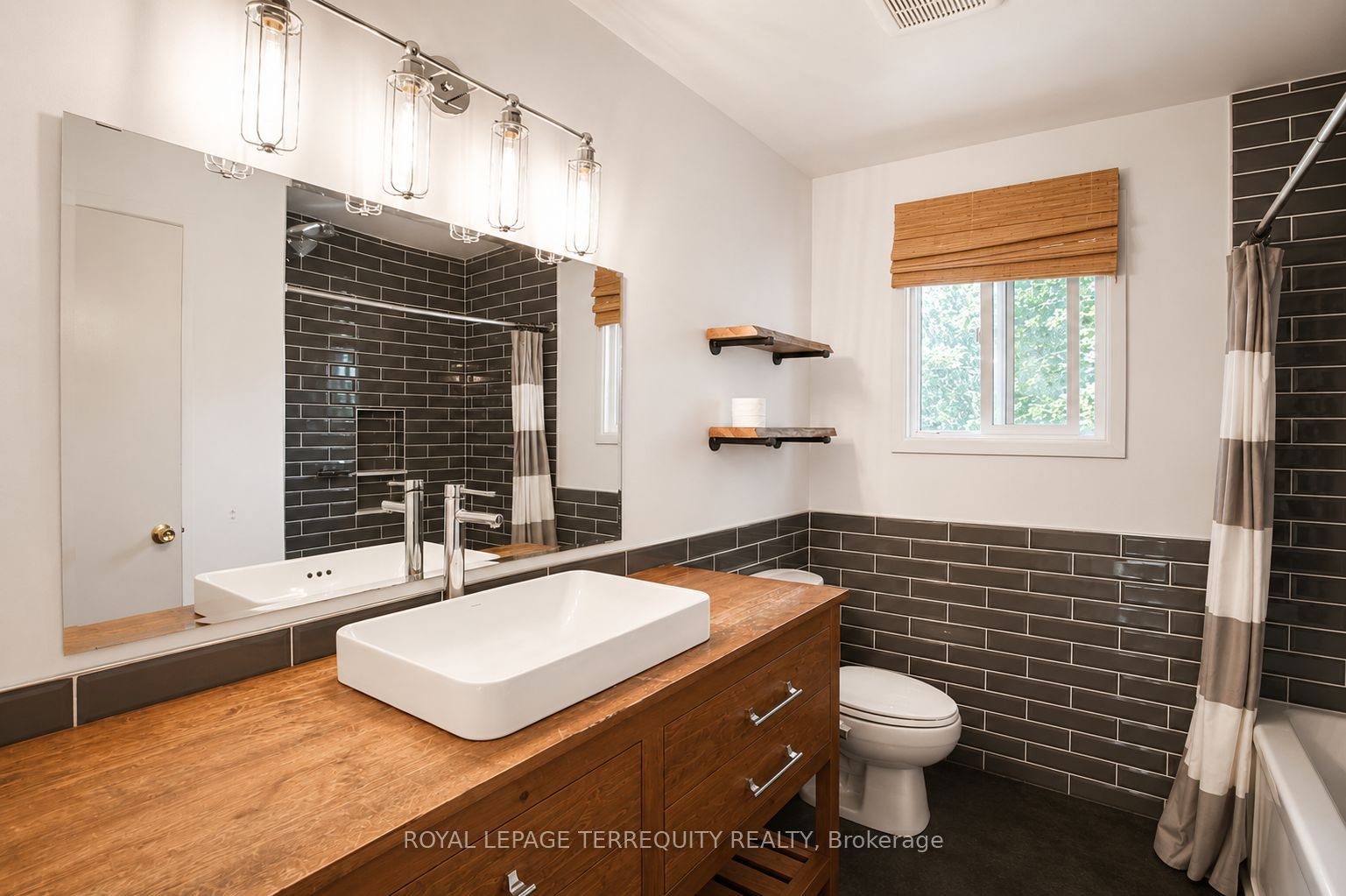 71251 Bluewater Highway Property Photo 22