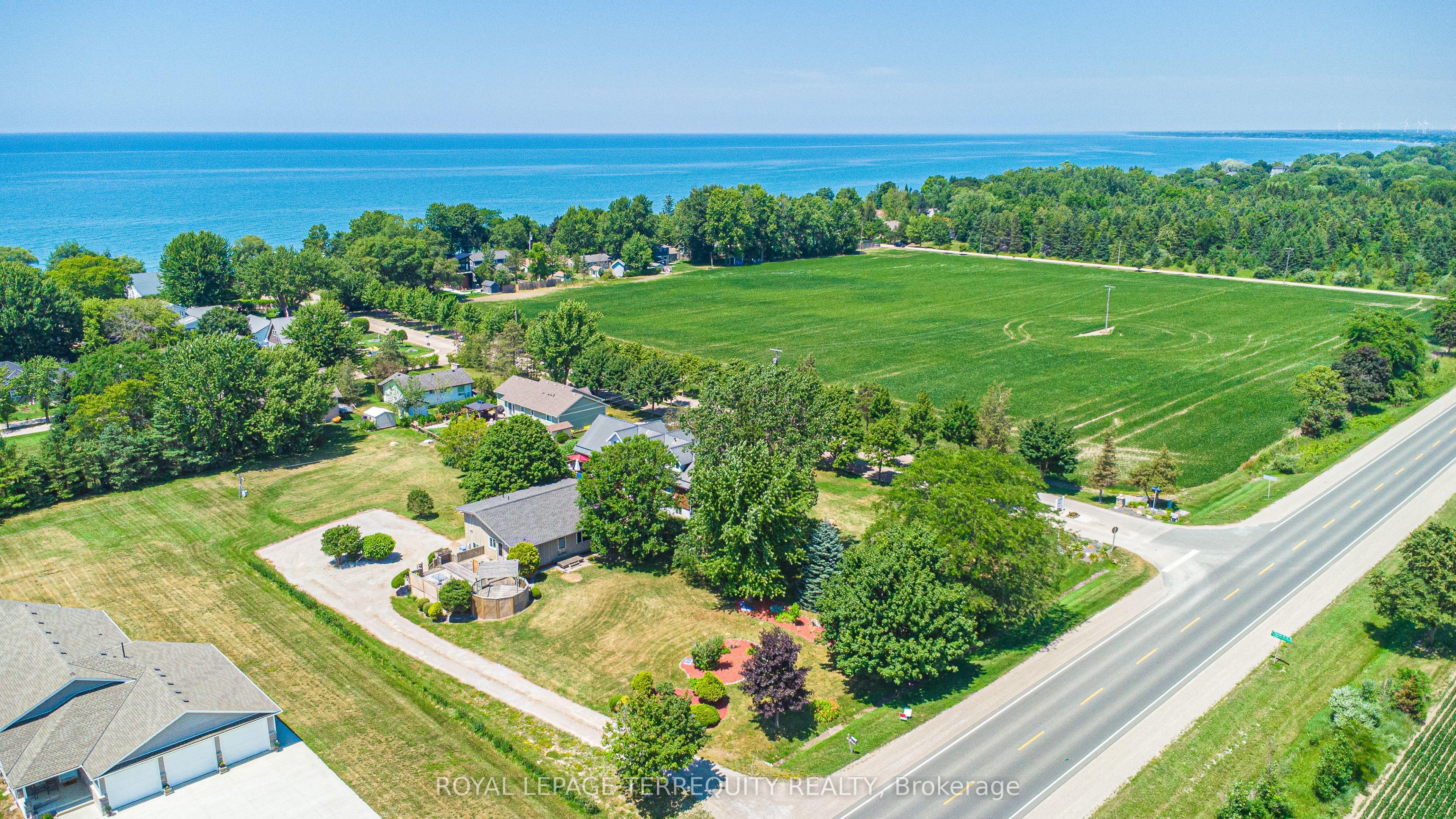 71251 Bluewater Highway Property Photo 40