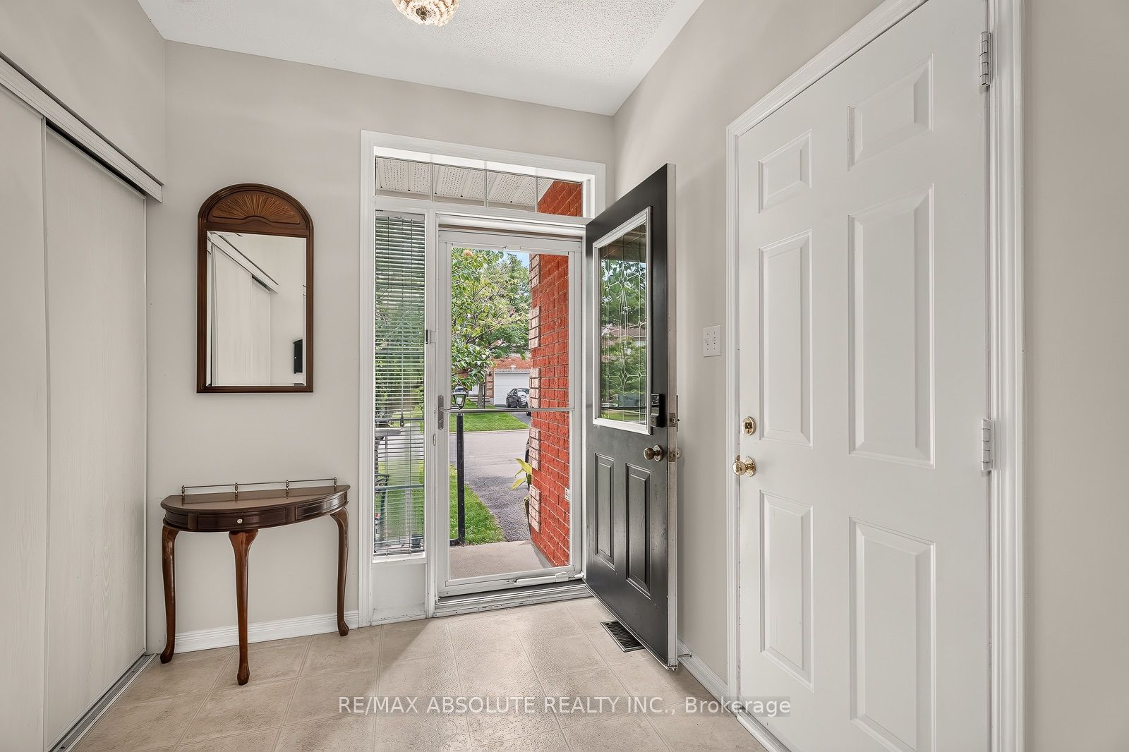 36 Chantilly Gate Property Photo 6