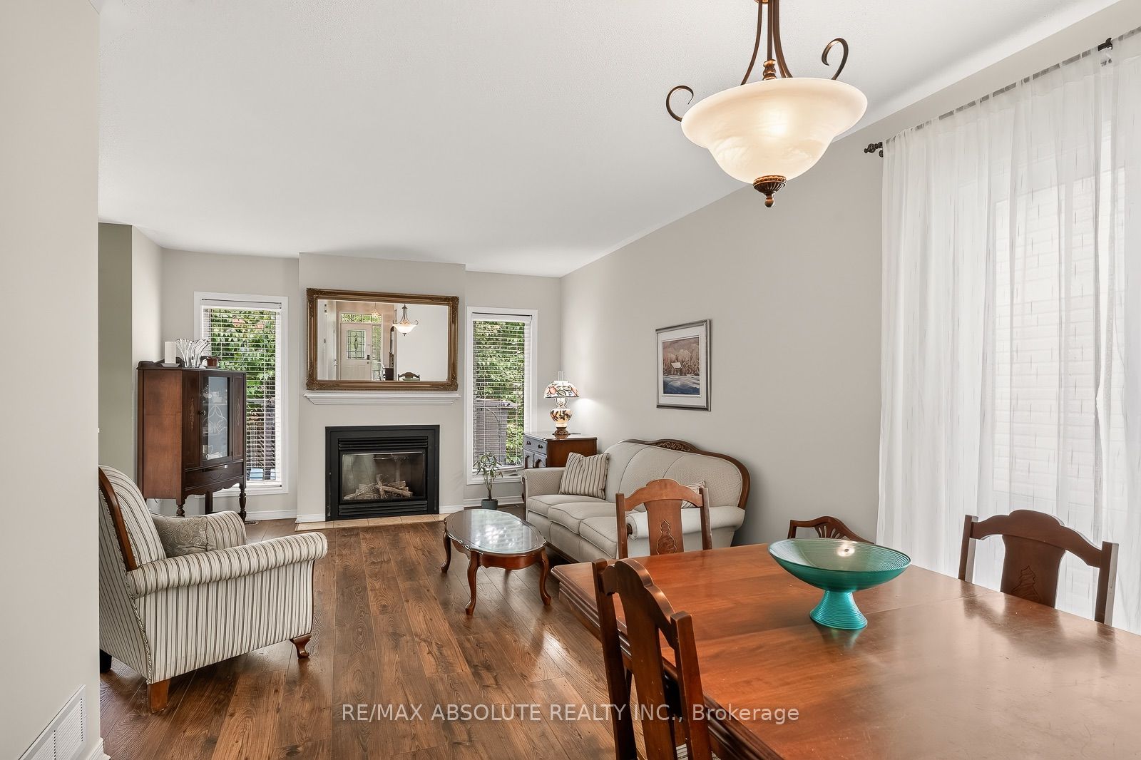36 Chantilly Gate Property Photo 11