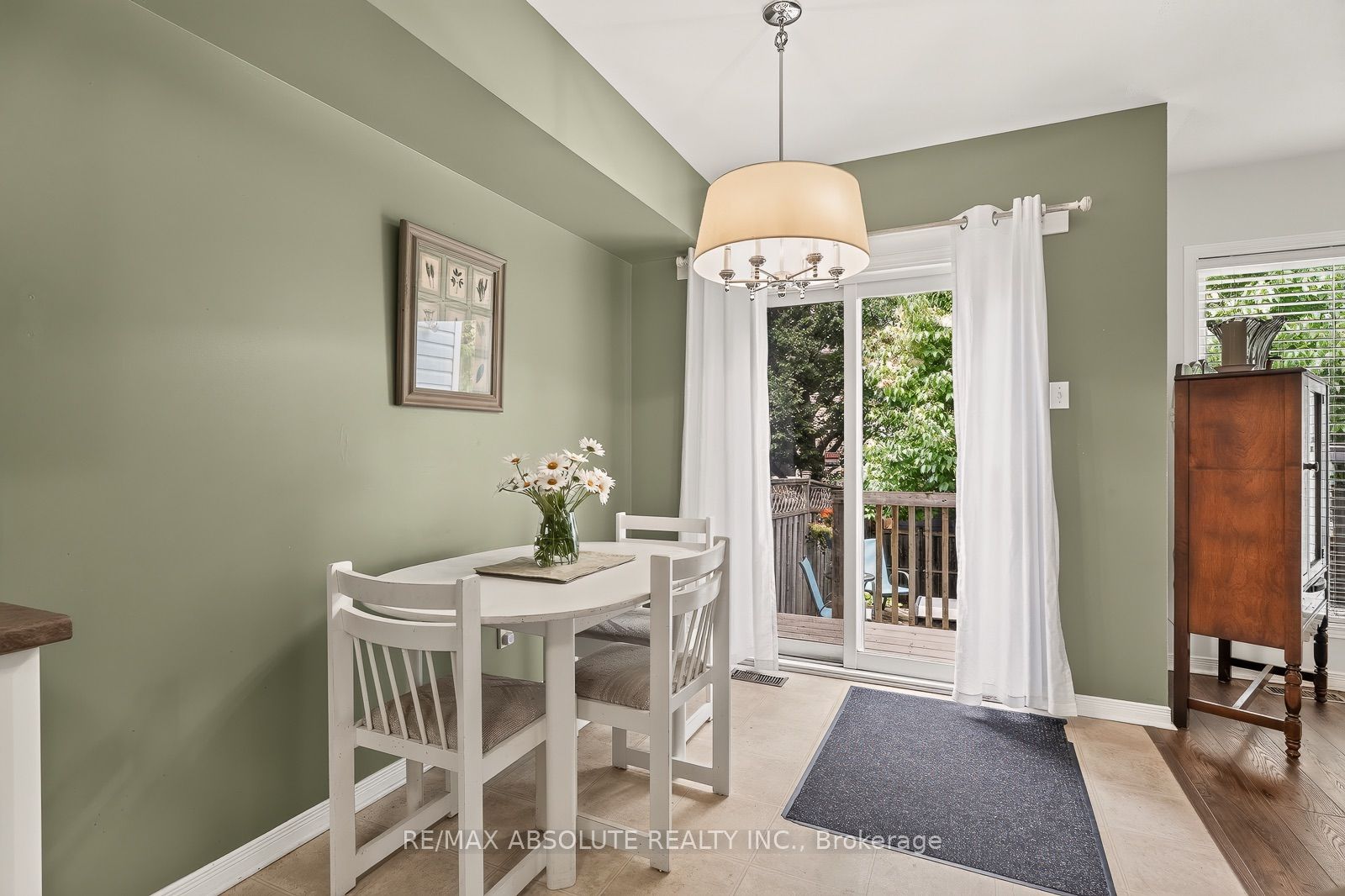 36 Chantilly Gate Property Photo 18