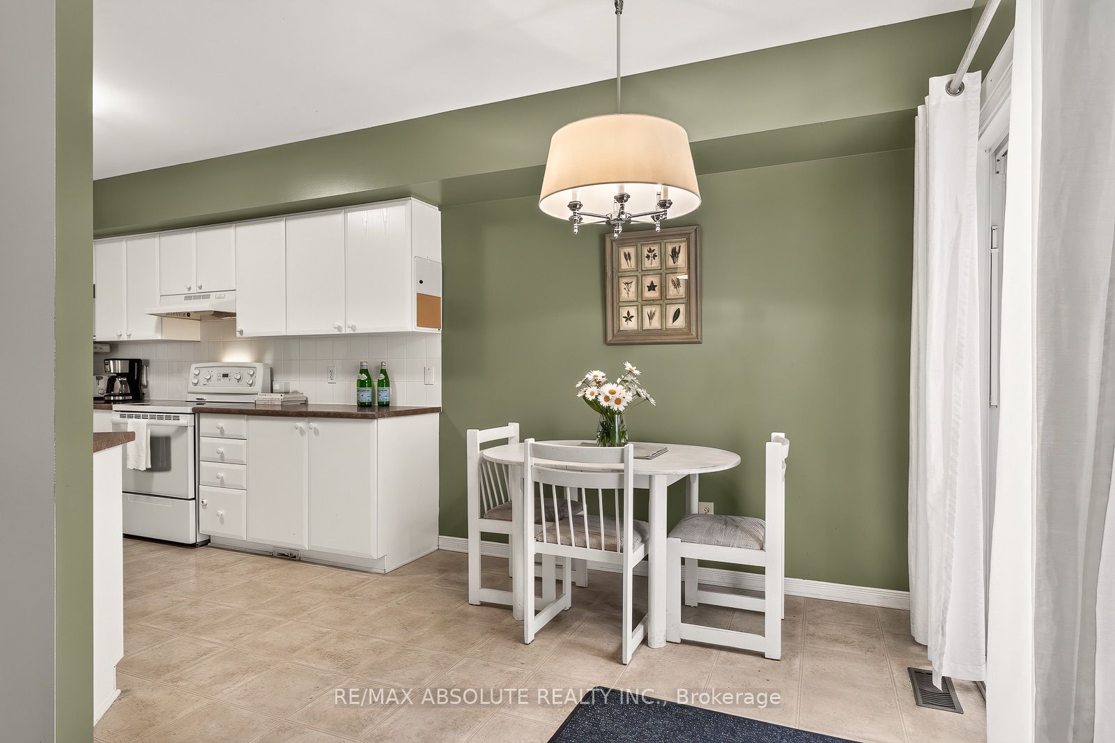 36 Chantilly Gate Property Photo 19