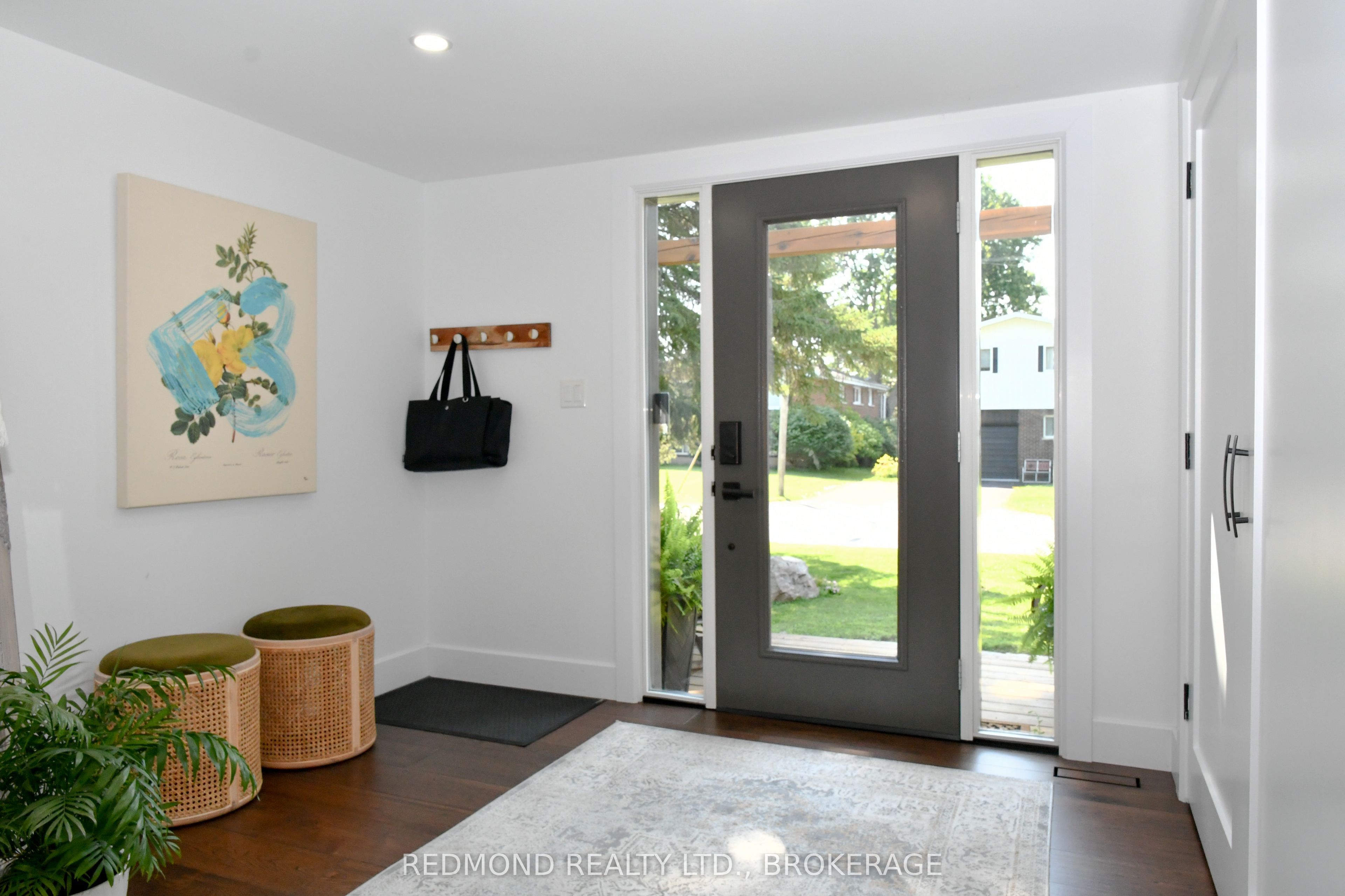 250 Wellington Street Property Photo 3