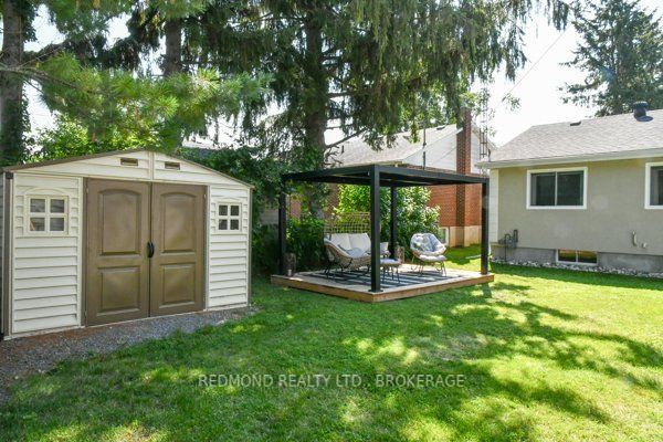 250 Wellington Street Property Photo 29