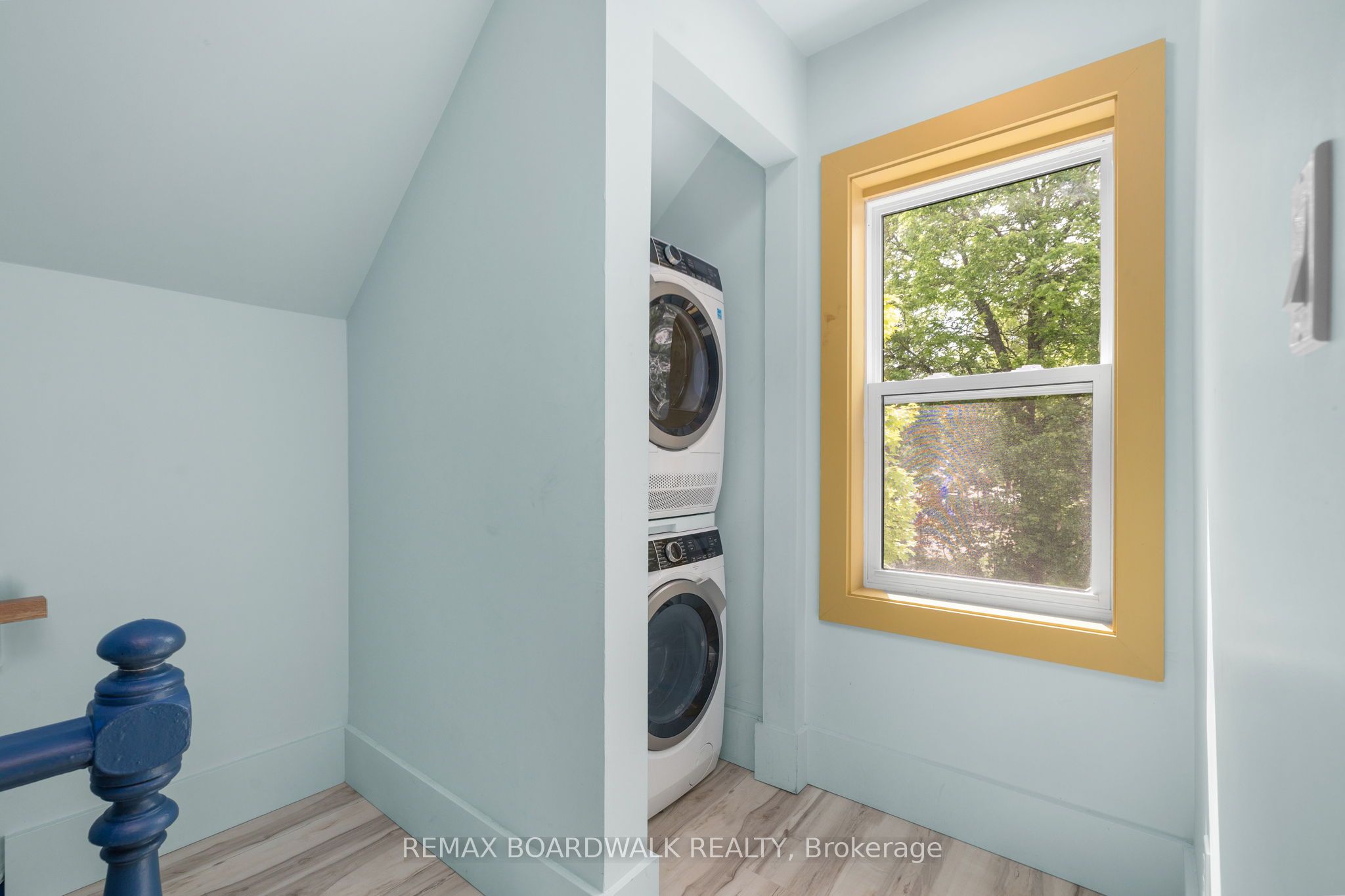 8 Grant Street Property Photo 14