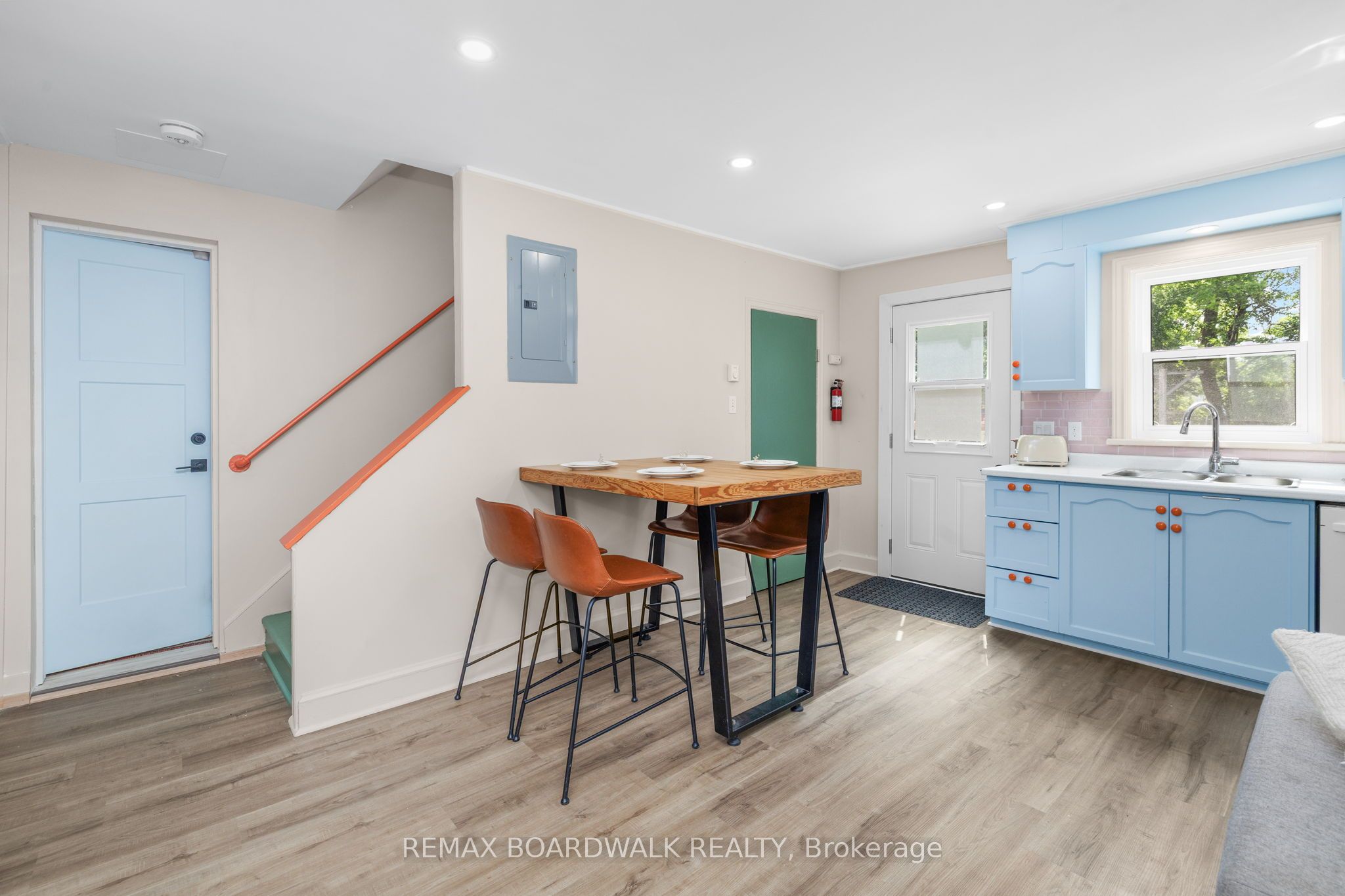 8 Grant Street Property Photo 21