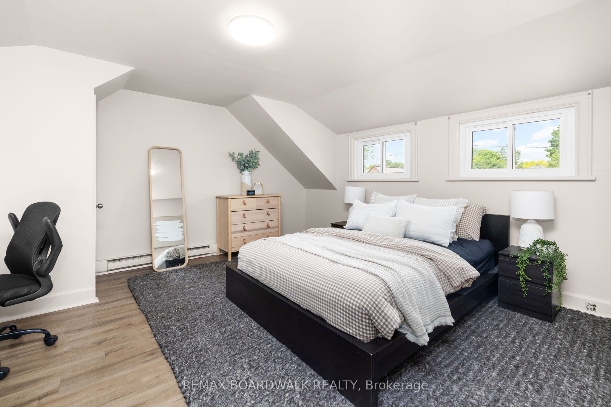 8 Grant Street Property Photo 25