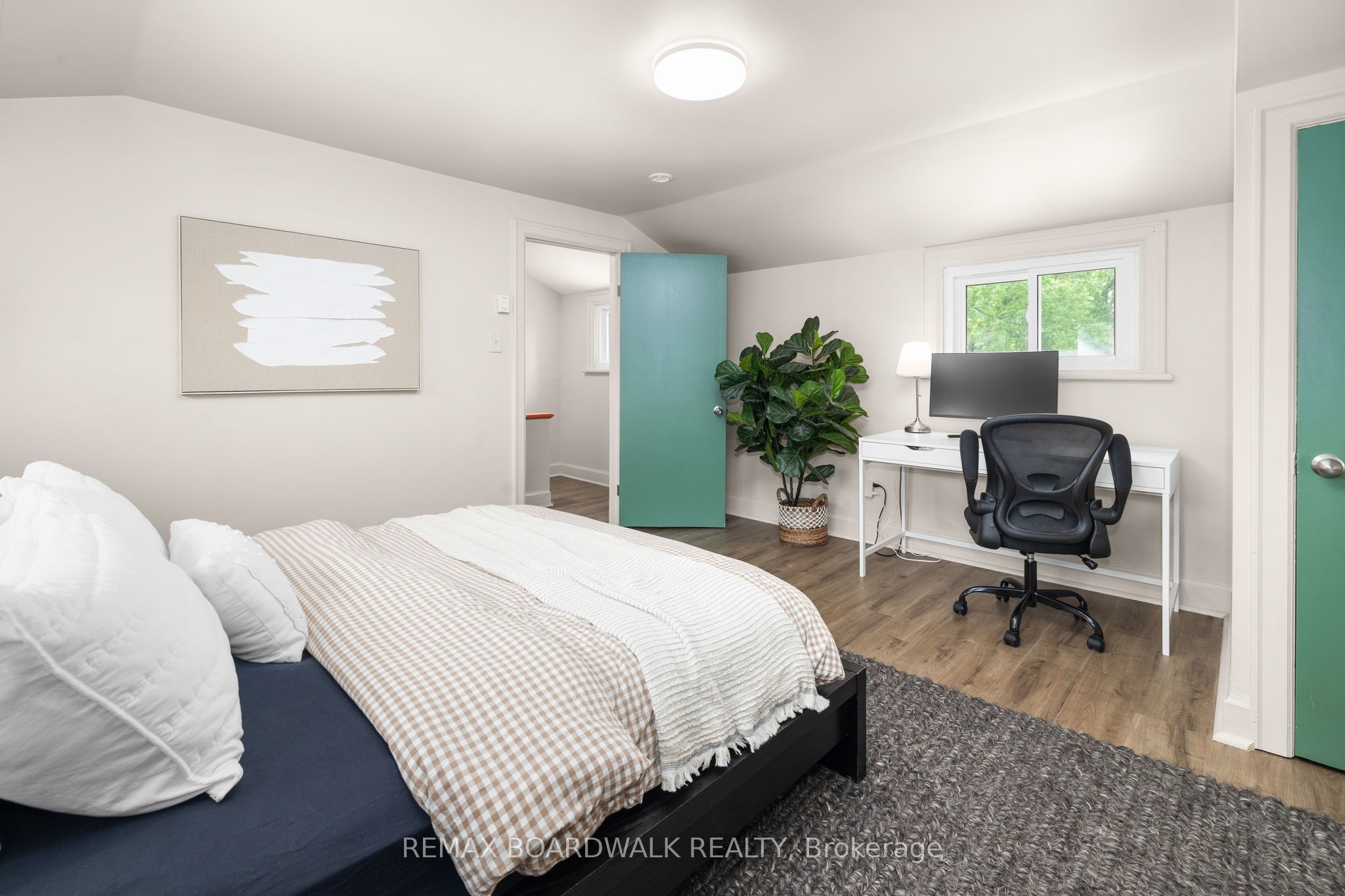 8 Grant Street Property Photo 26