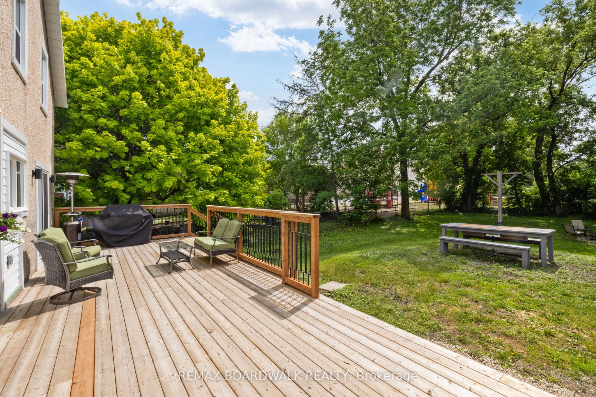 8 Grant Street Property Photo 28