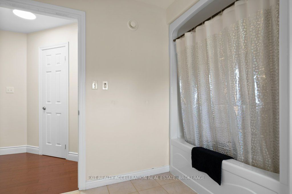 4463 Blessington Road Property Photo 26