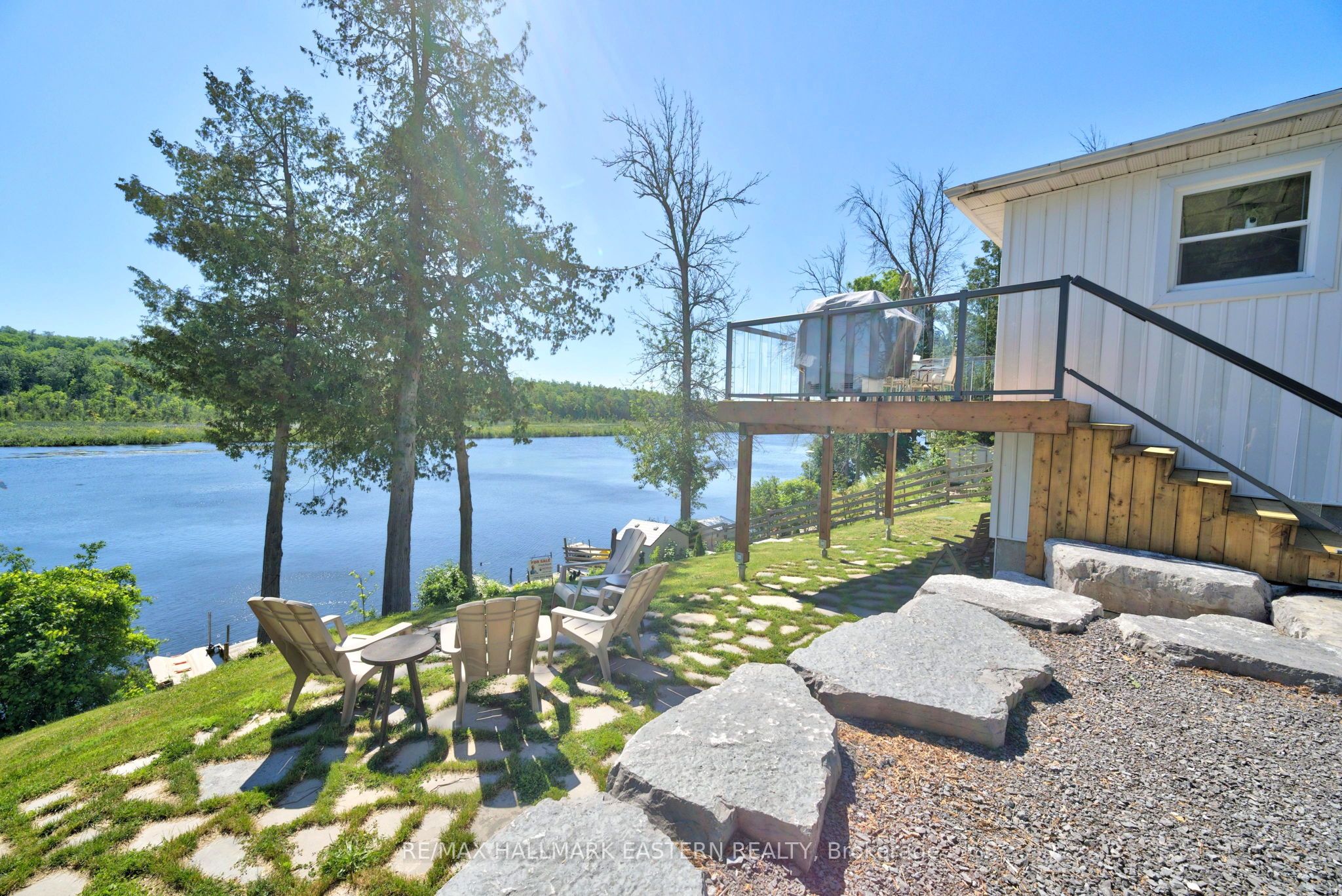 337/338 Rainbow Drive Property Photo 4