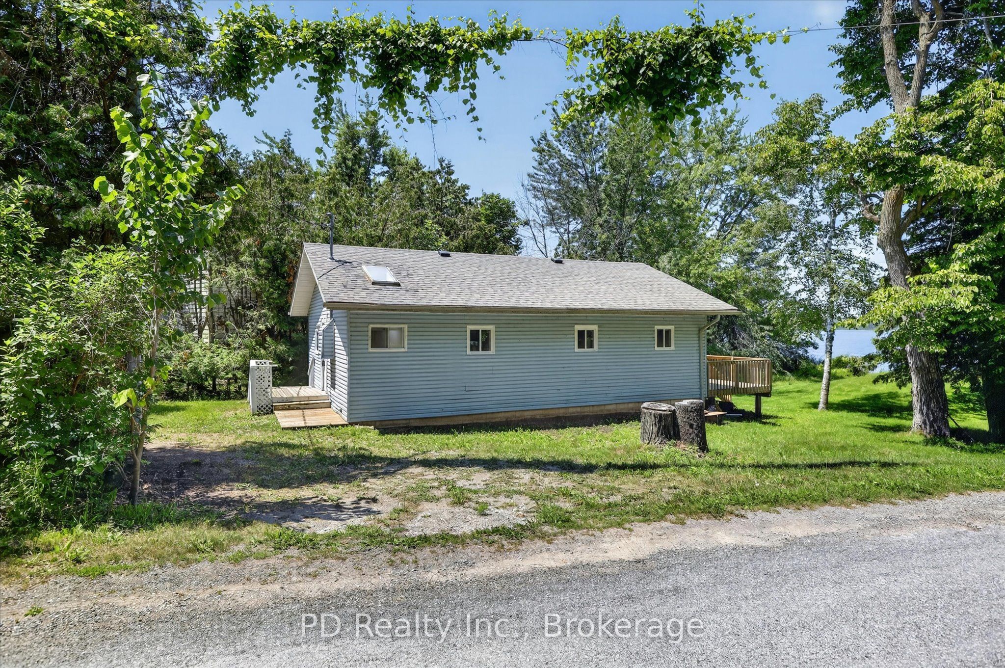 35 Westview Drive Property Photo 5