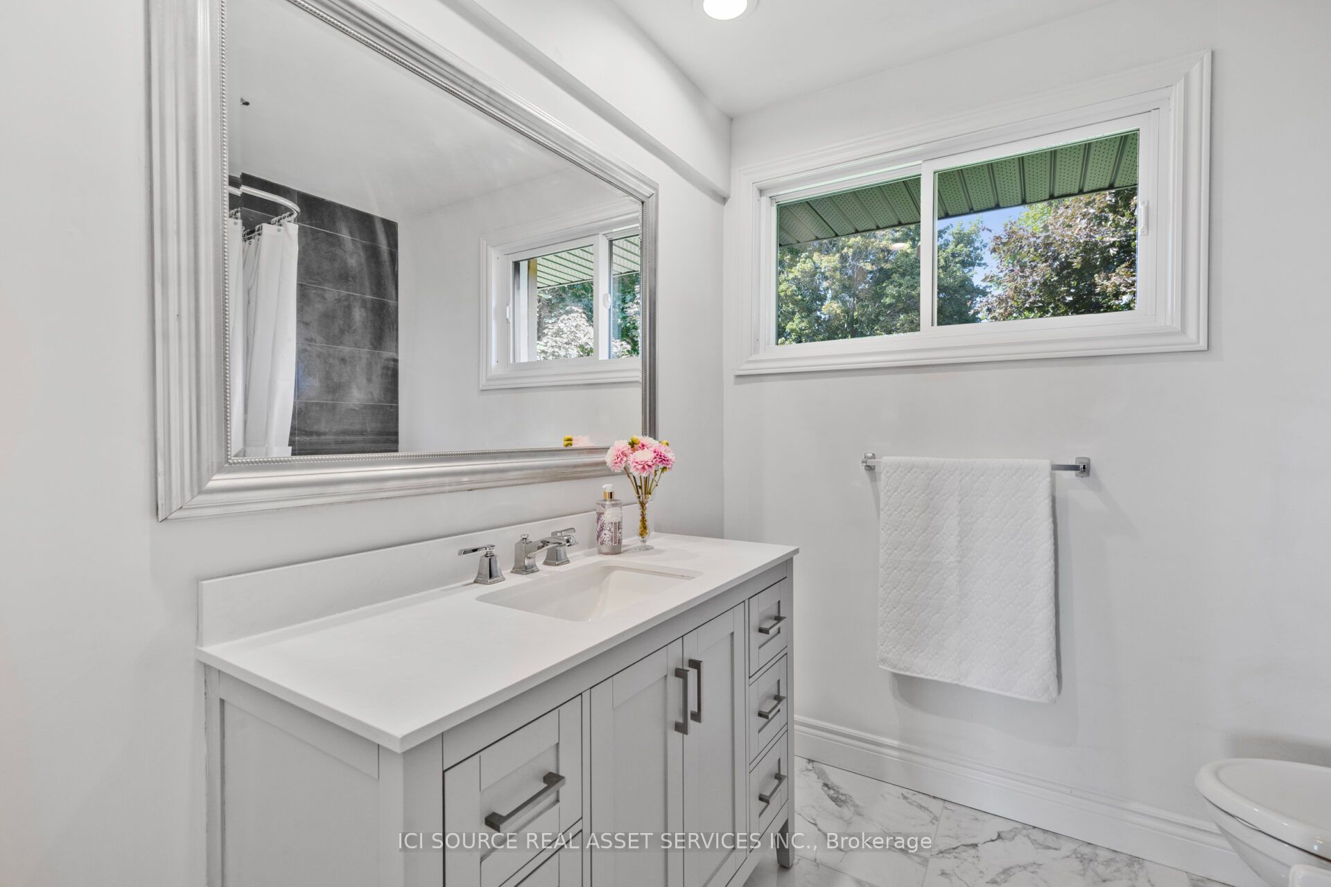 50 Oak Avenue Property Photo 10