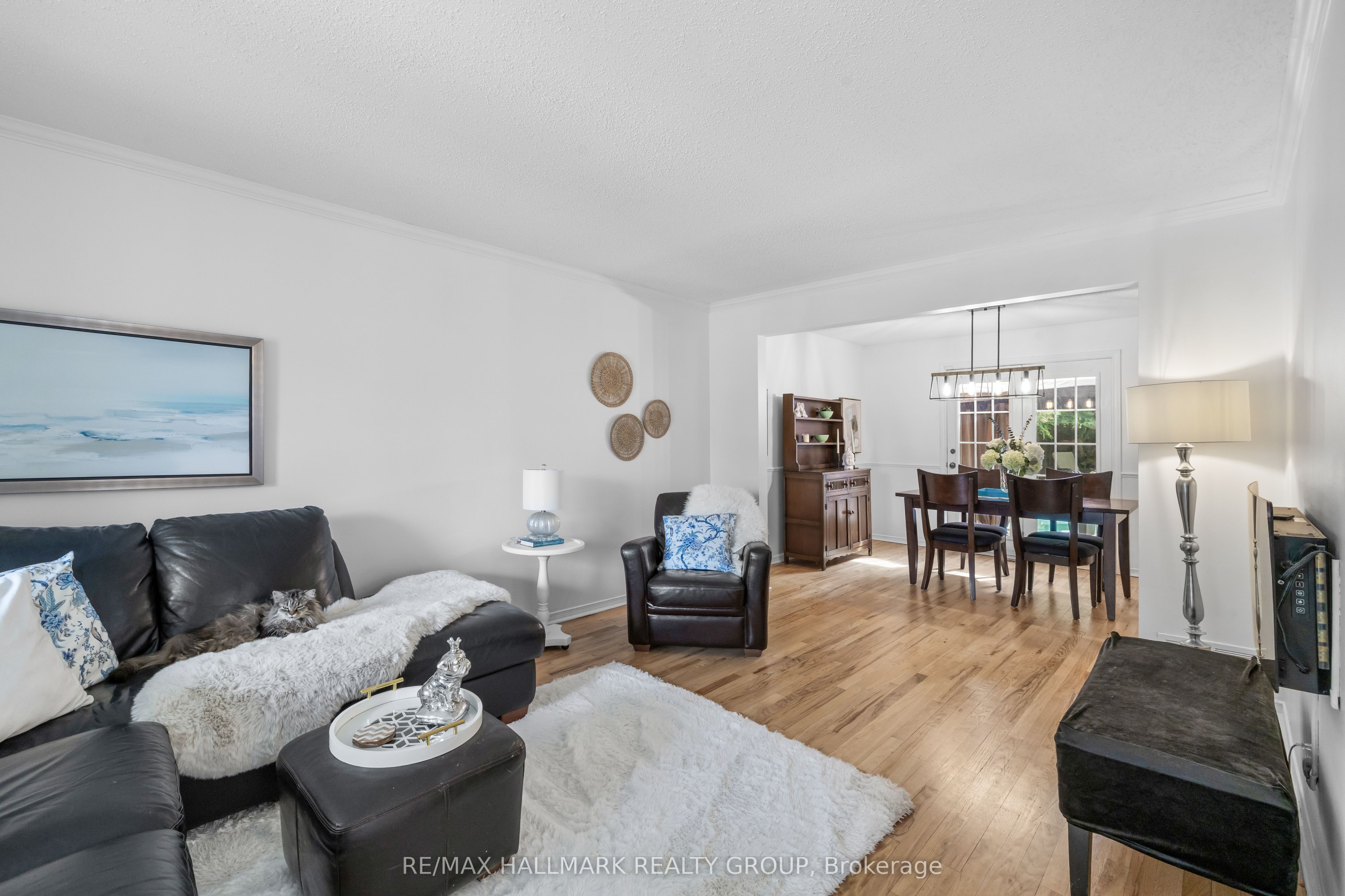 652 Thicket Way Property Photo 8