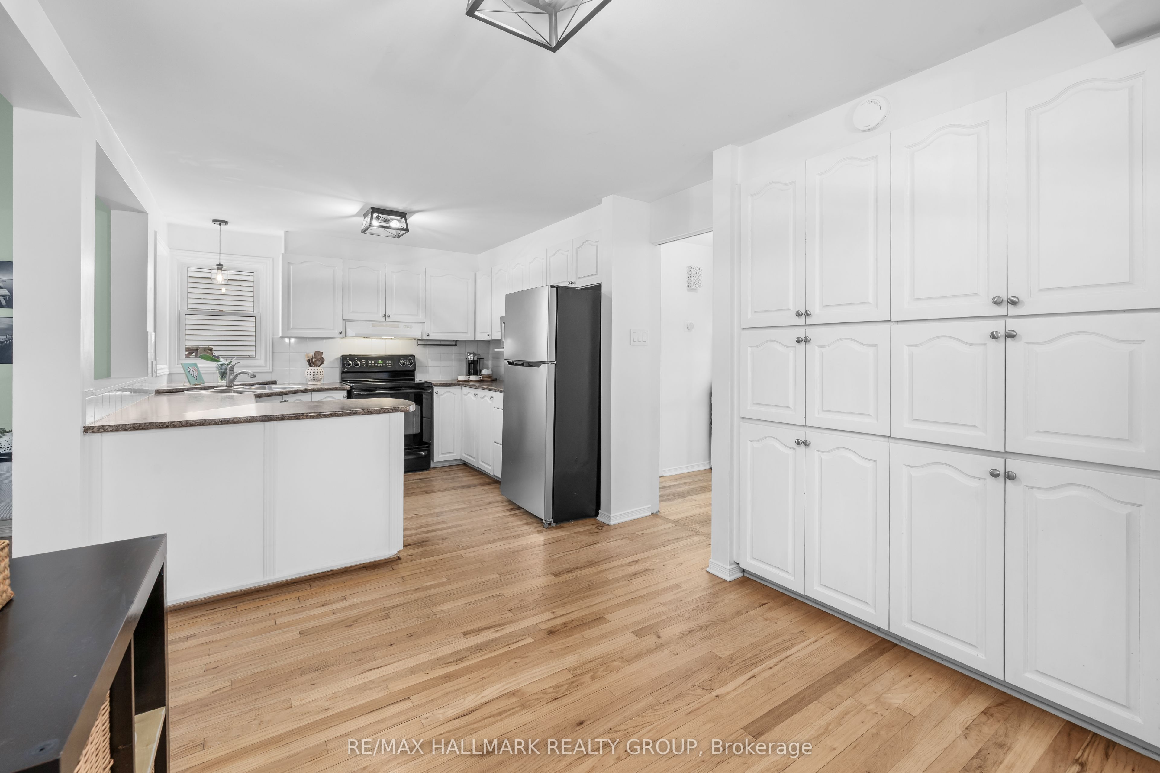 652 Thicket Way Property Photo 13